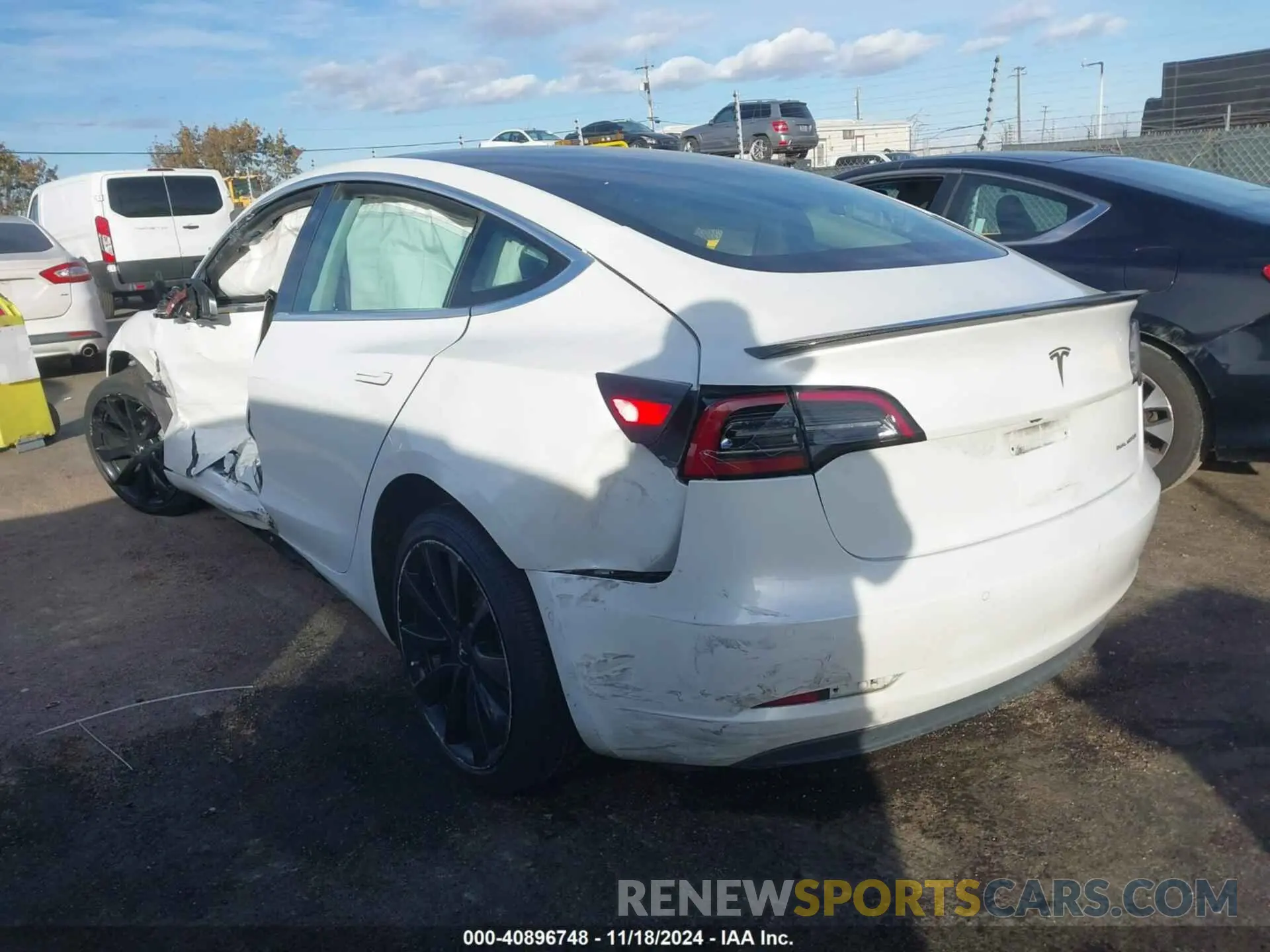 3 Photograph of a damaged car 5YJ3E1EB4KF194678 TESLA MODEL 3 2019