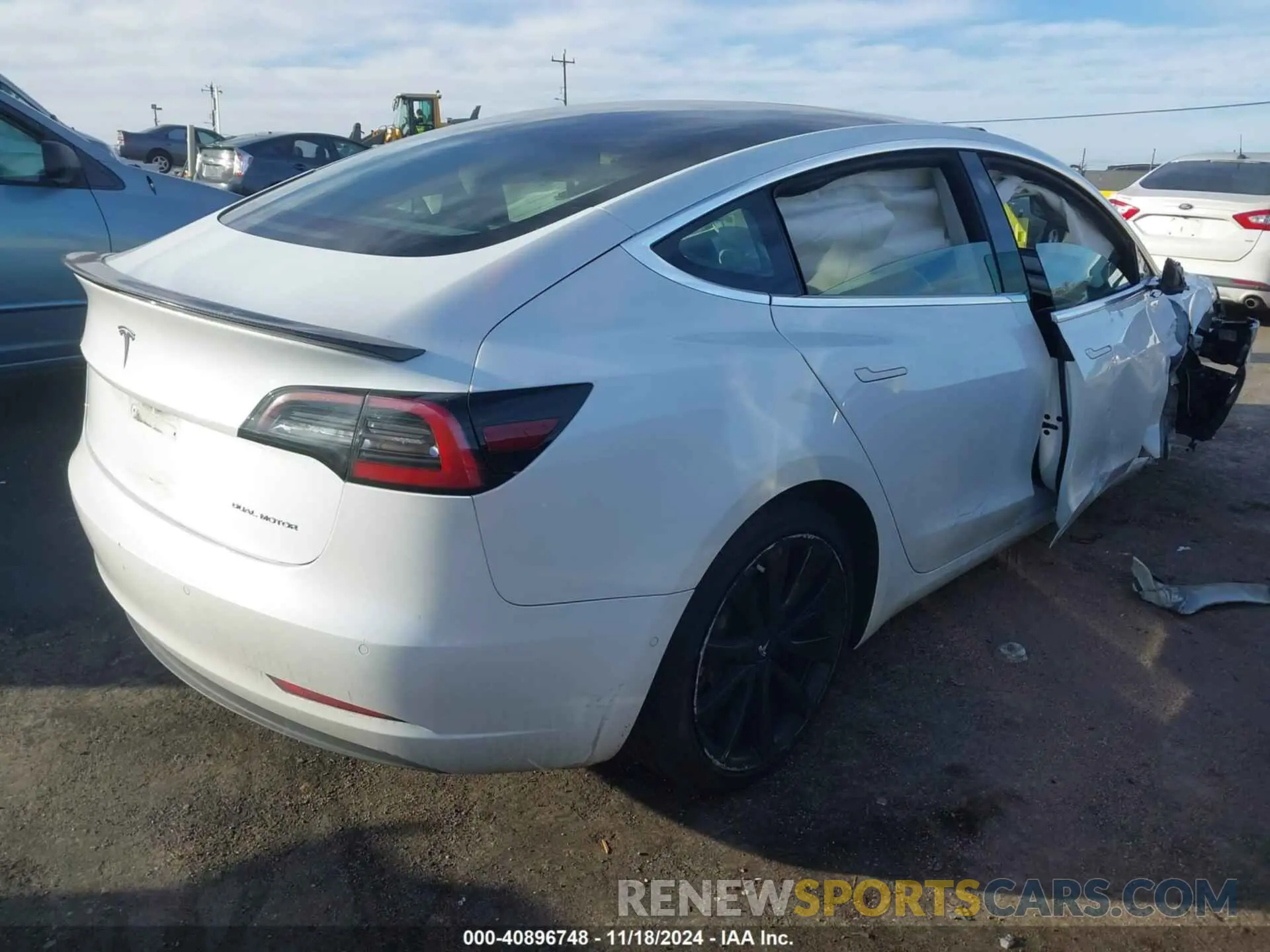 4 Photograph of a damaged car 5YJ3E1EB4KF194678 TESLA MODEL 3 2019