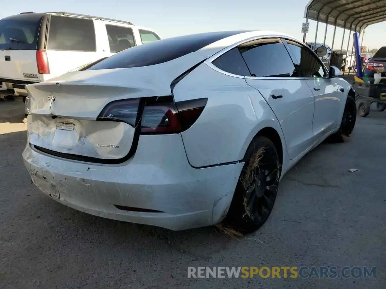 4 Photograph of a damaged car 5YJ3E1EB4KF195118 TESLA MODEL 3 2019