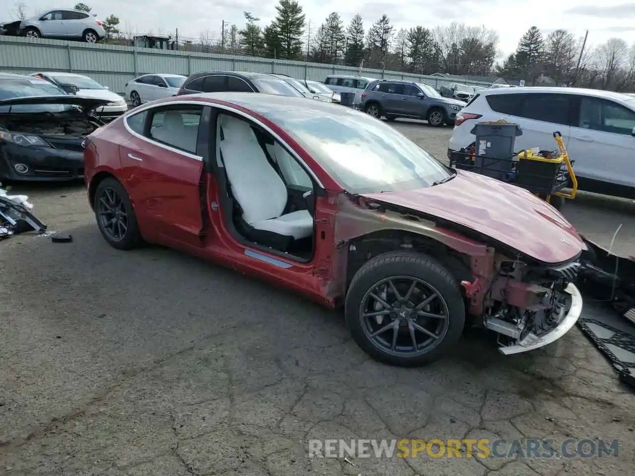 4 Photograph of a damaged car 5YJ3E1EB4KF195197 TESLA MODEL 3 2019