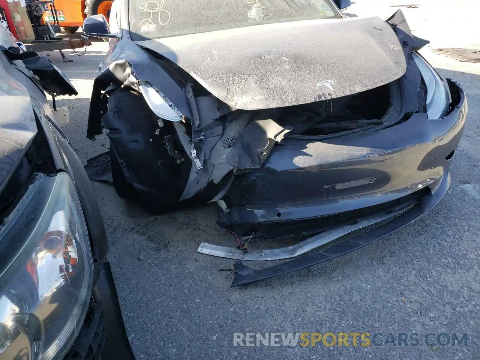 9 Photograph of a damaged car 5YJ3E1EB4KF205372 TESLA MODEL 3 2019