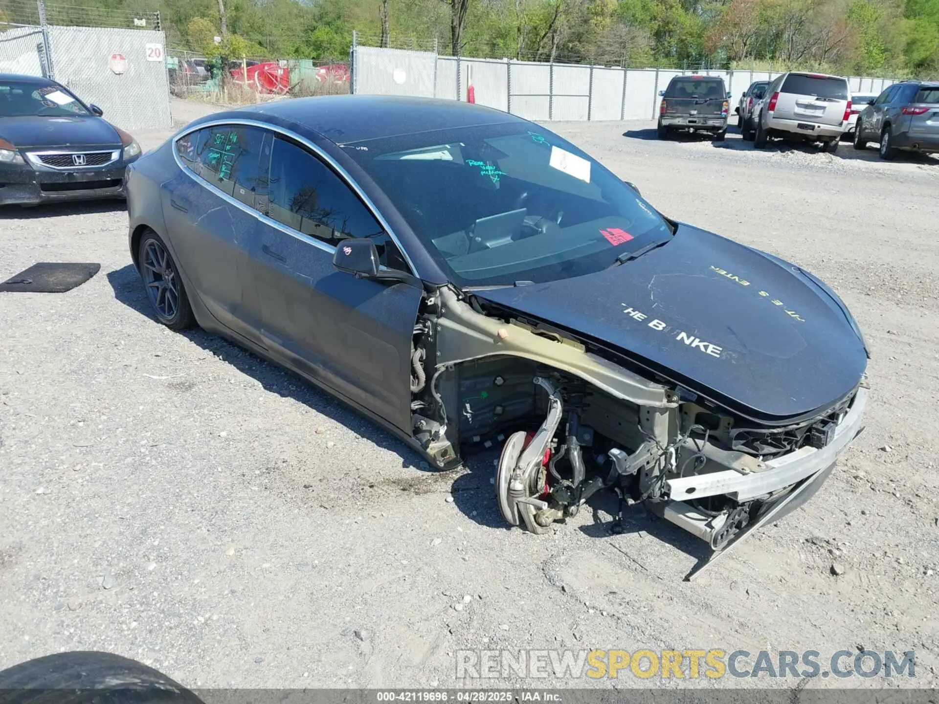 1 Photograph of a damaged car 5YJ3E1EB4KF209793 TESLA MODEL 3 2019