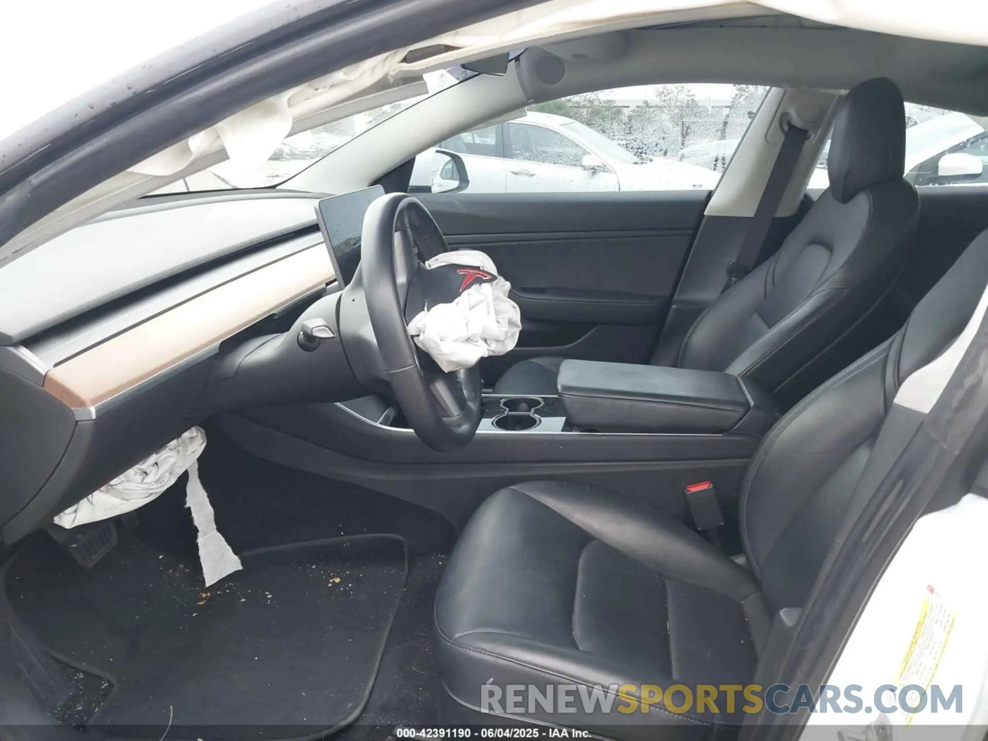 5 Photograph of a damaged car 5YJ3E1EB4KF359595 TESLA MODEL 3 2019