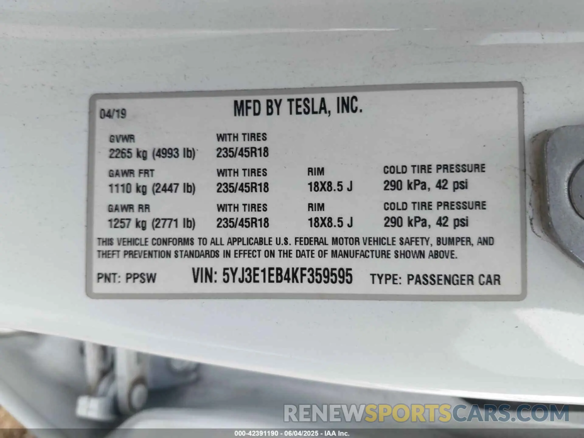 9 Photograph of a damaged car 5YJ3E1EB4KF359595 TESLA MODEL 3 2019