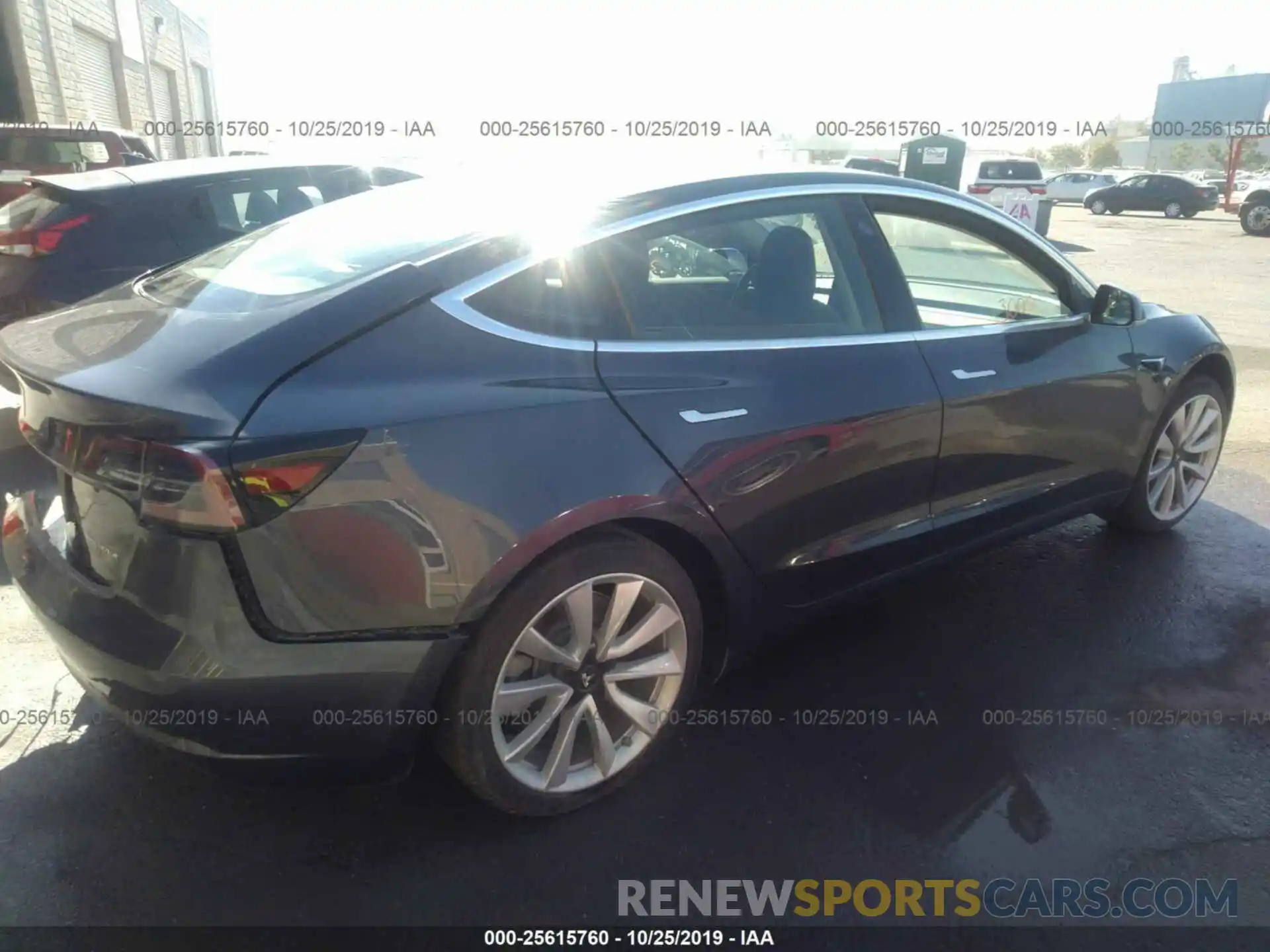 4 Photograph of a damaged car 5YJ3E1EB4KF364733 TESLA MODEL 3 2019