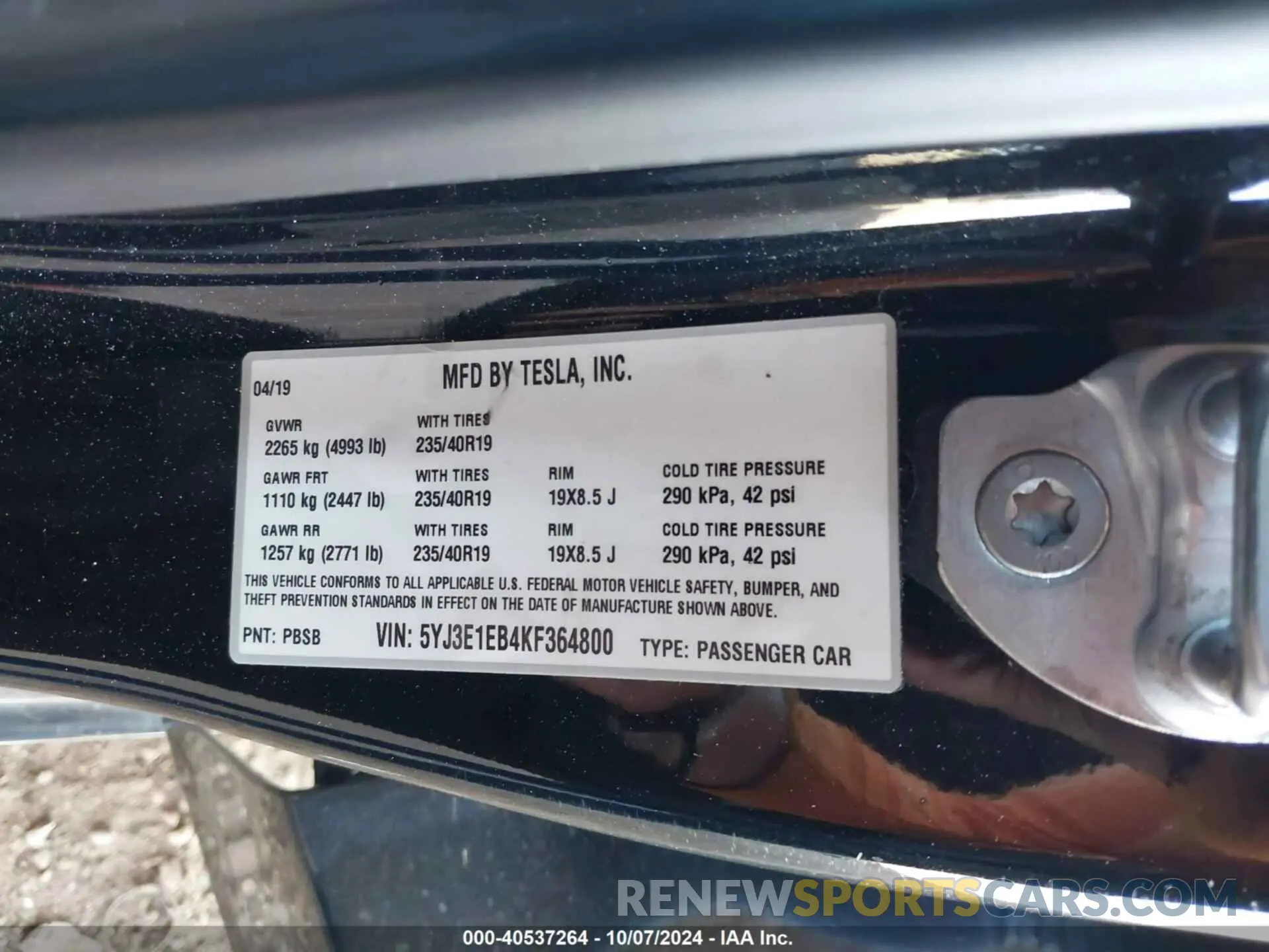 9 Photograph of a damaged car 5YJ3E1EB4KF364800 TESLA MODEL 3 2019