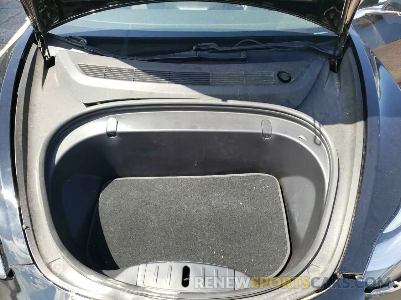 11 Photograph of a damaged car 5YJ3E1EB4KF384691 TESLA MODEL 3 2019