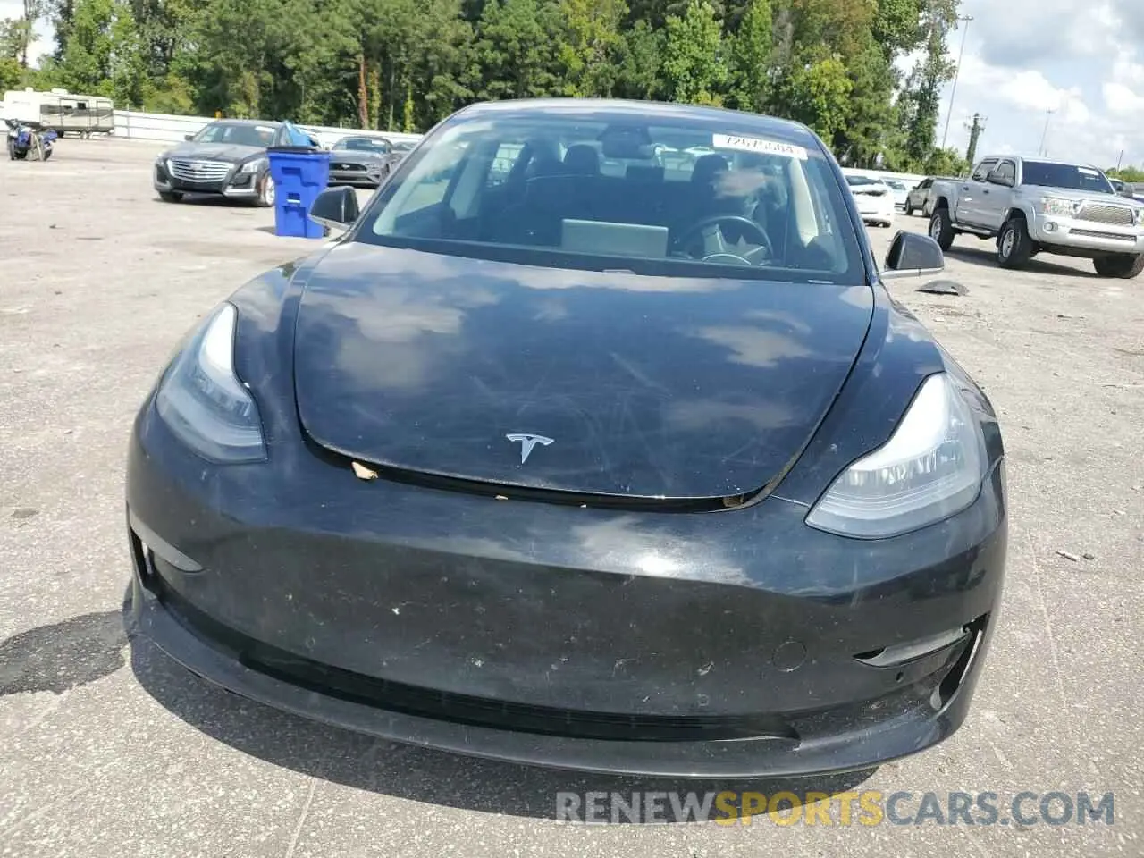 5 Photograph of a damaged car 5YJ3E1EB4KF385727 TESLA MODEL 3 2019