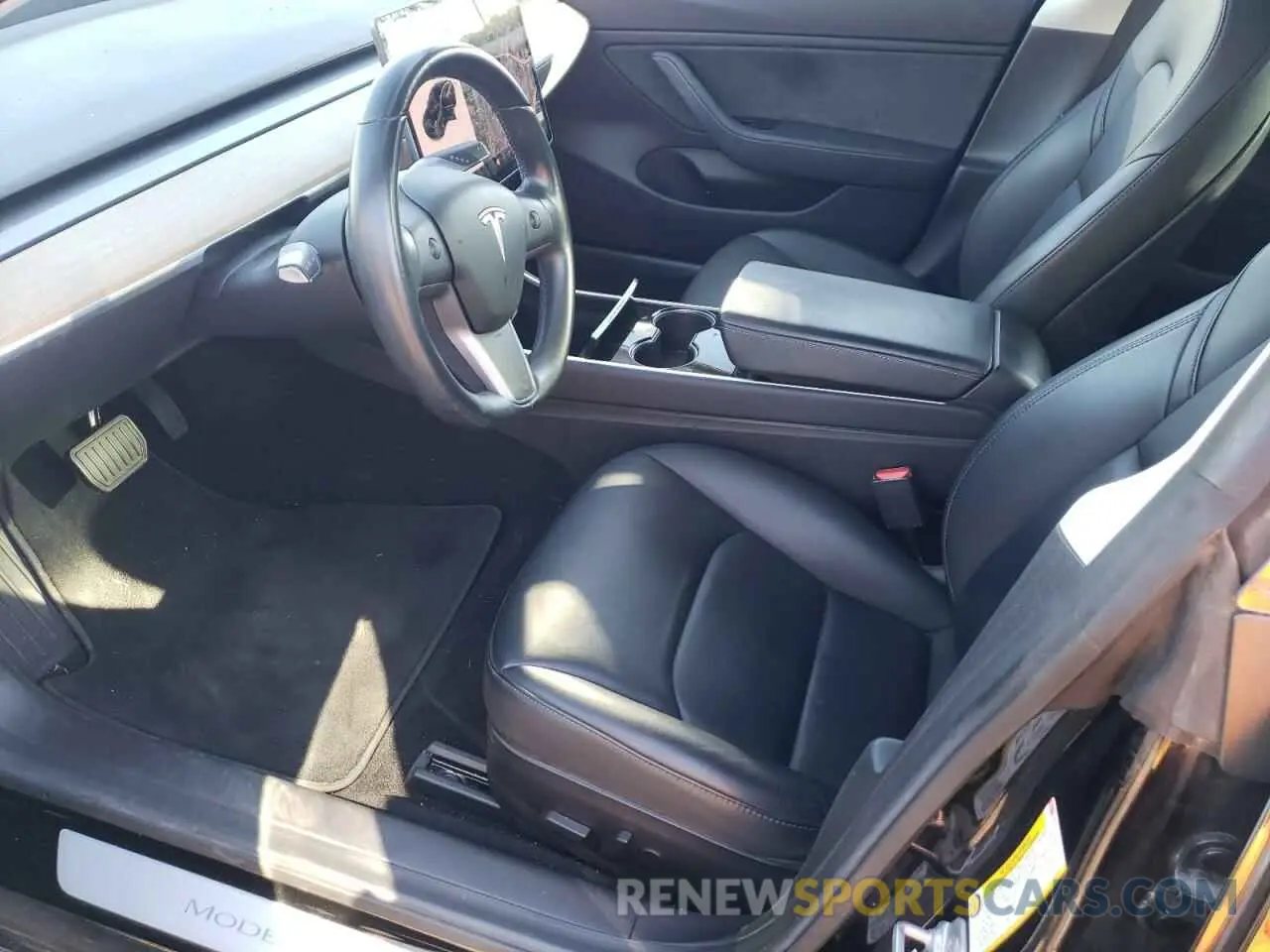7 Photograph of a damaged car 5YJ3E1EB4KF386117 TESLA MODEL 3 2019