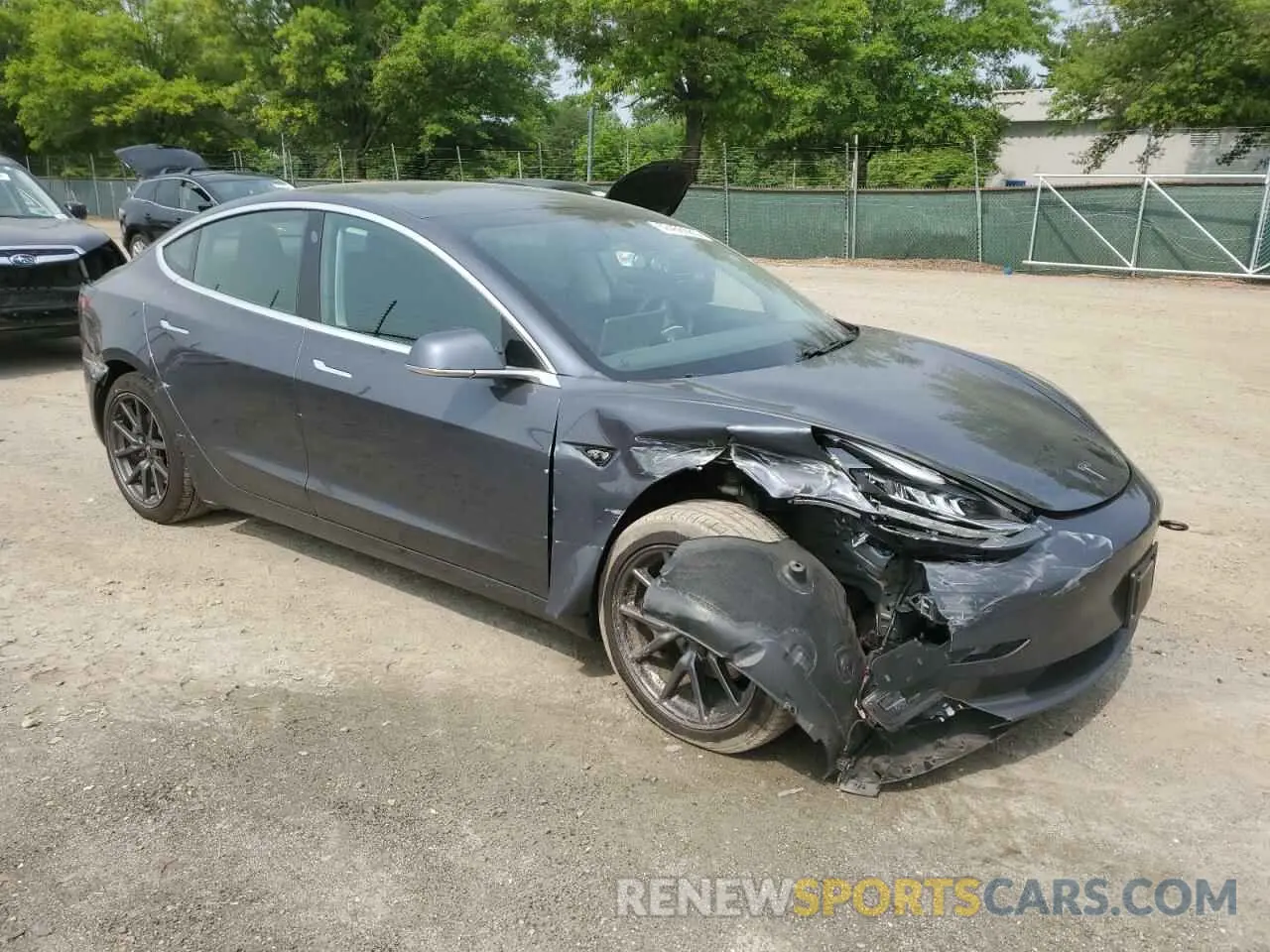 4 Photograph of a damaged car 5YJ3E1EB4KF386196 TESLA MODEL 3 2019