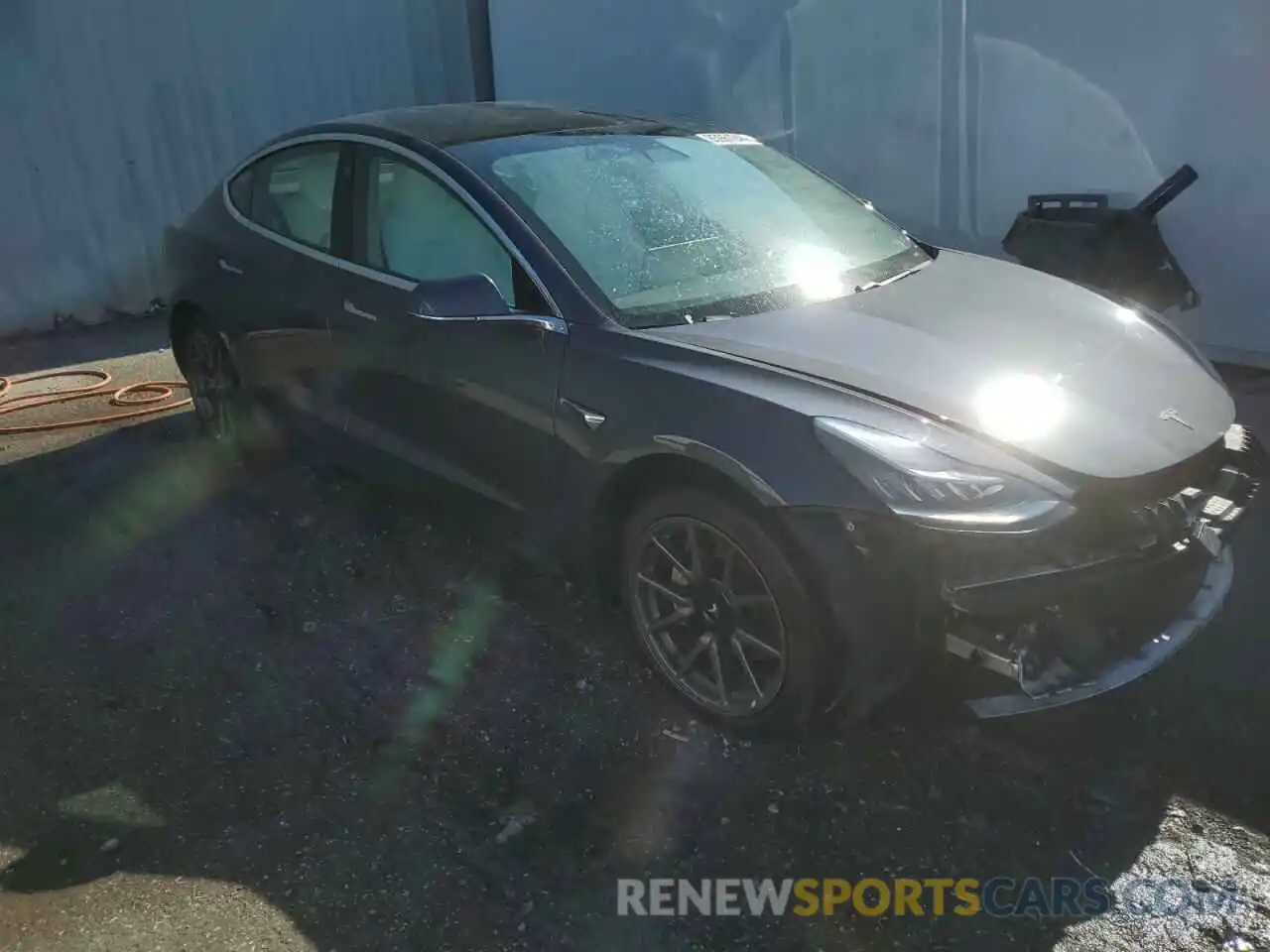 4 Photograph of a damaged car 5YJ3E1EB4KF390829 TESLA MODEL 3 2019