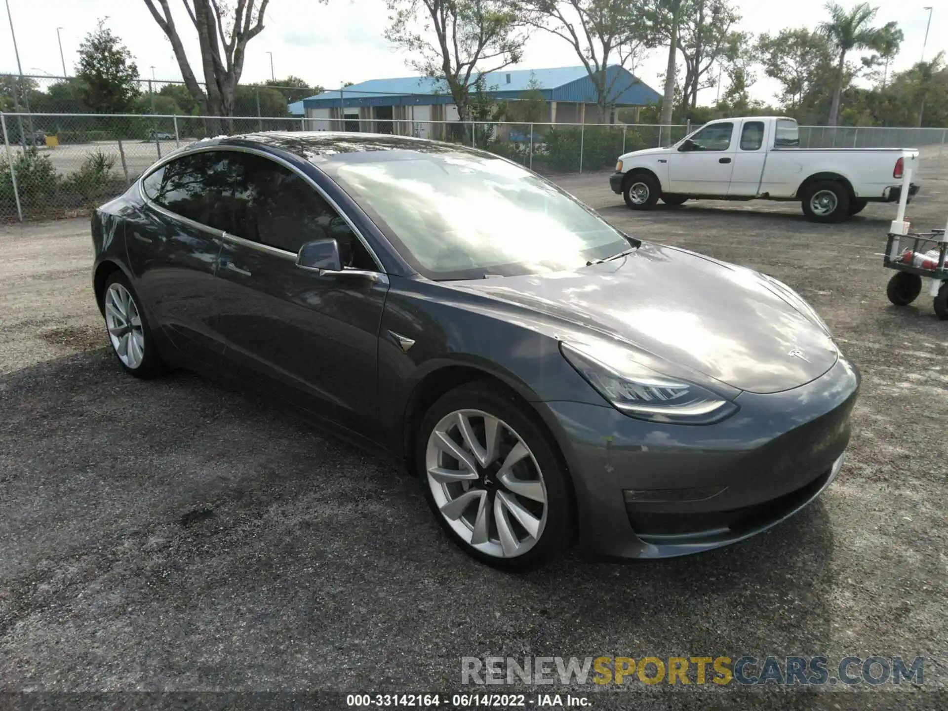 1 Photograph of a damaged car 5YJ3E1EB4KF391754 TESLA MODEL 3 2019