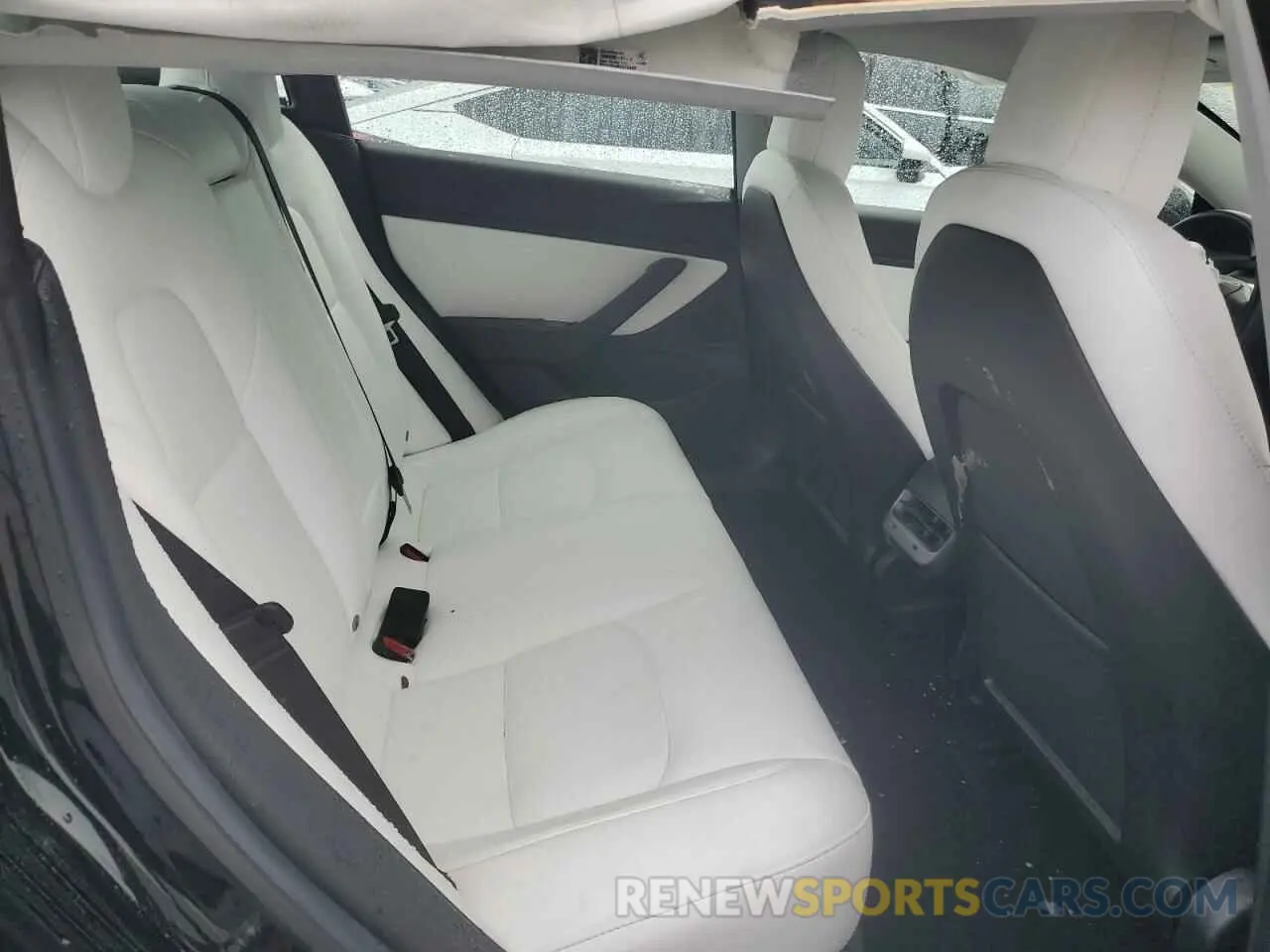 10 Photograph of a damaged car 5YJ3E1EB4KF407063 TESLA MODEL 3 2019