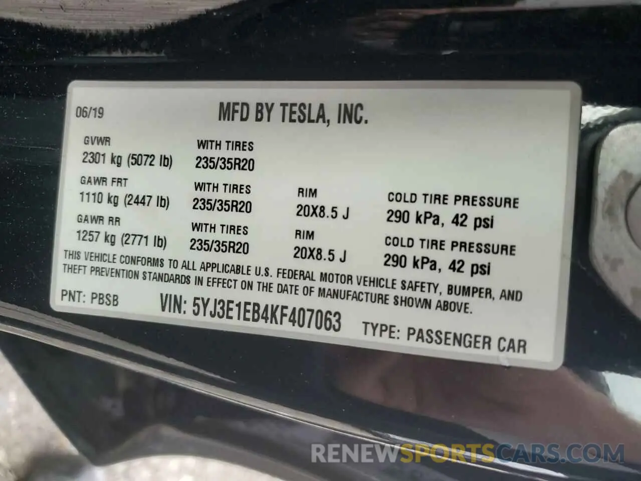 12 Photograph of a damaged car 5YJ3E1EB4KF407063 TESLA MODEL 3 2019