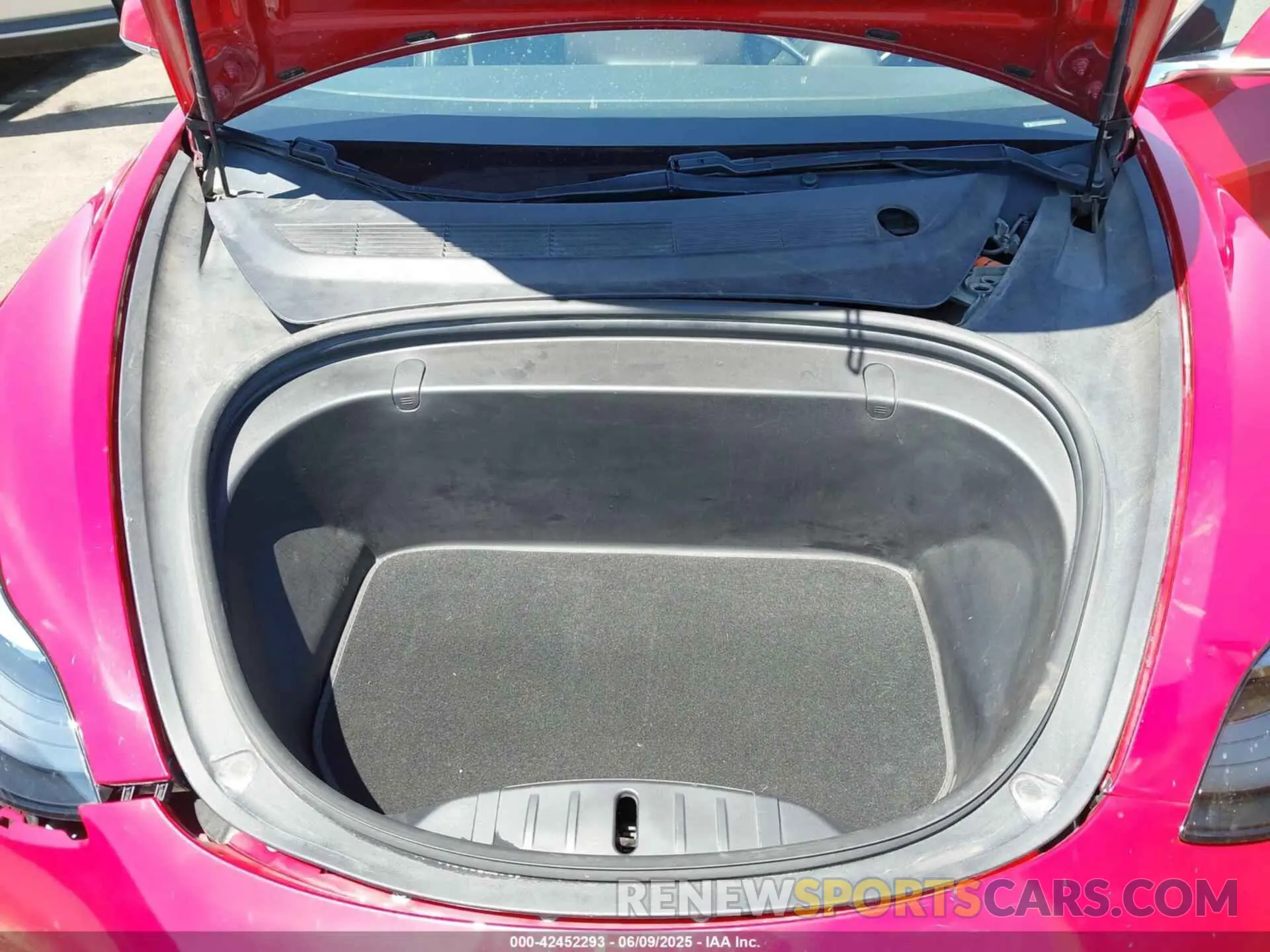 10 Photograph of a damaged car 5YJ3E1EB4KF418578 TESLA MODEL 3 2019