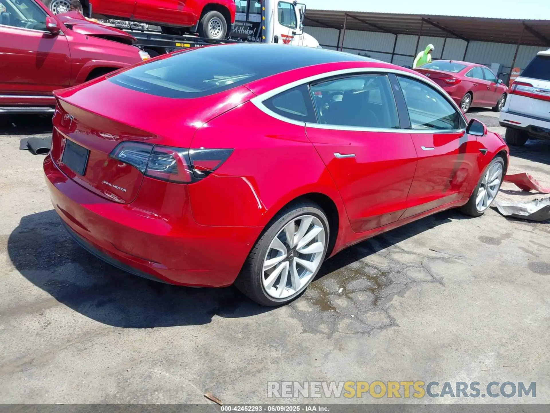 4 Photograph of a damaged car 5YJ3E1EB4KF418578 TESLA MODEL 3 2019