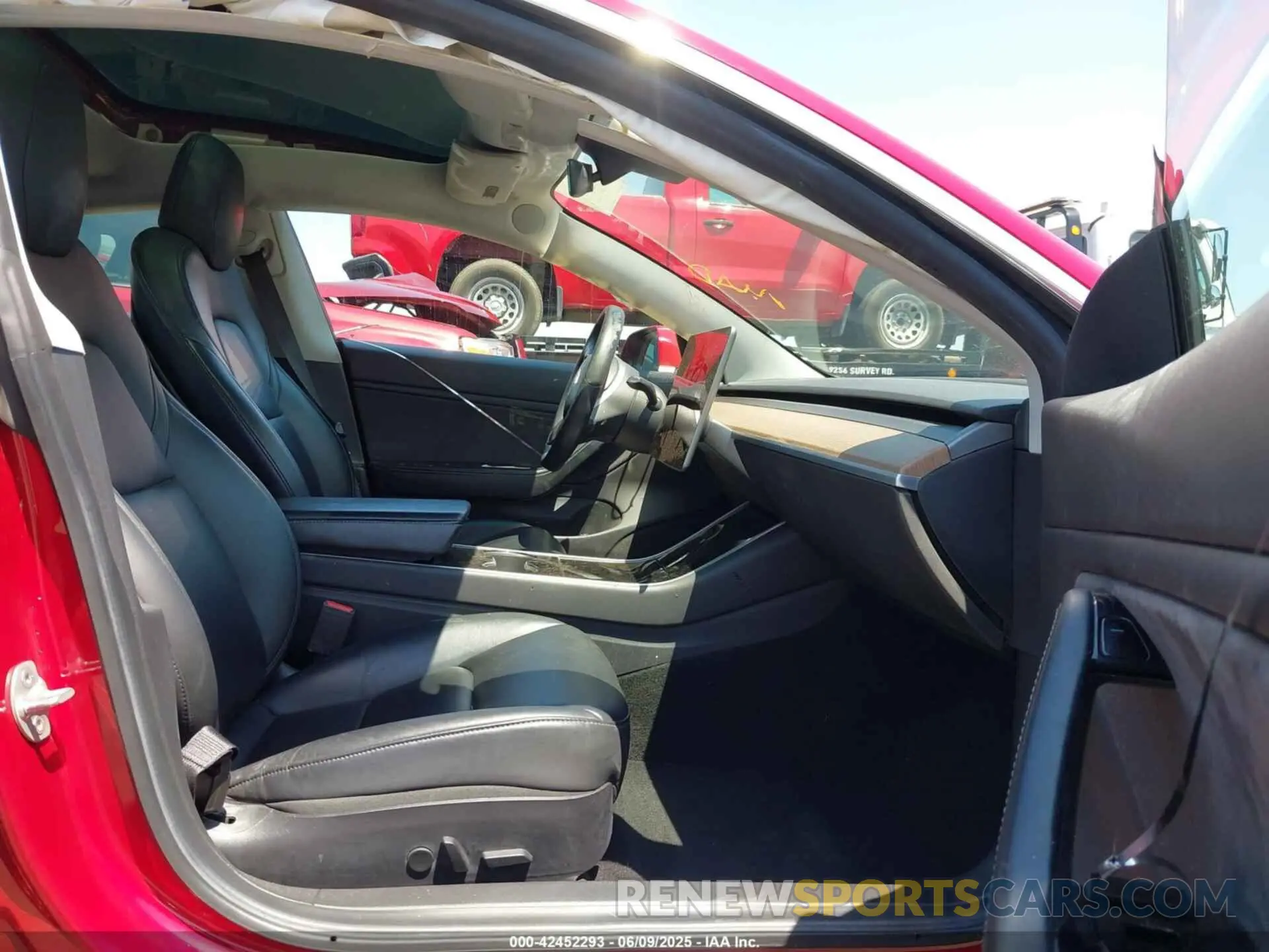 5 Photograph of a damaged car 5YJ3E1EB4KF418578 TESLA MODEL 3 2019