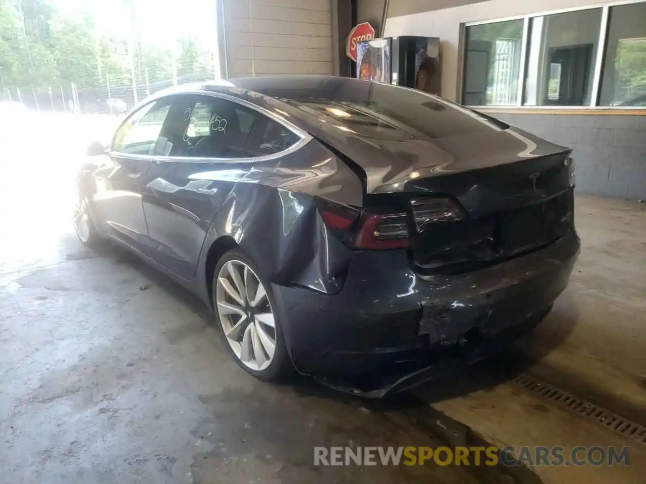 3 Photograph of a damaged car 5YJ3E1EB4KF423151 TESLA MODEL 3 2019