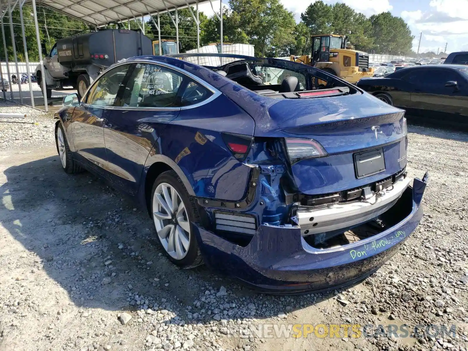 3 Photograph of a damaged car 5YJ3E1EB4KF433856 TESLA MODEL 3 2019