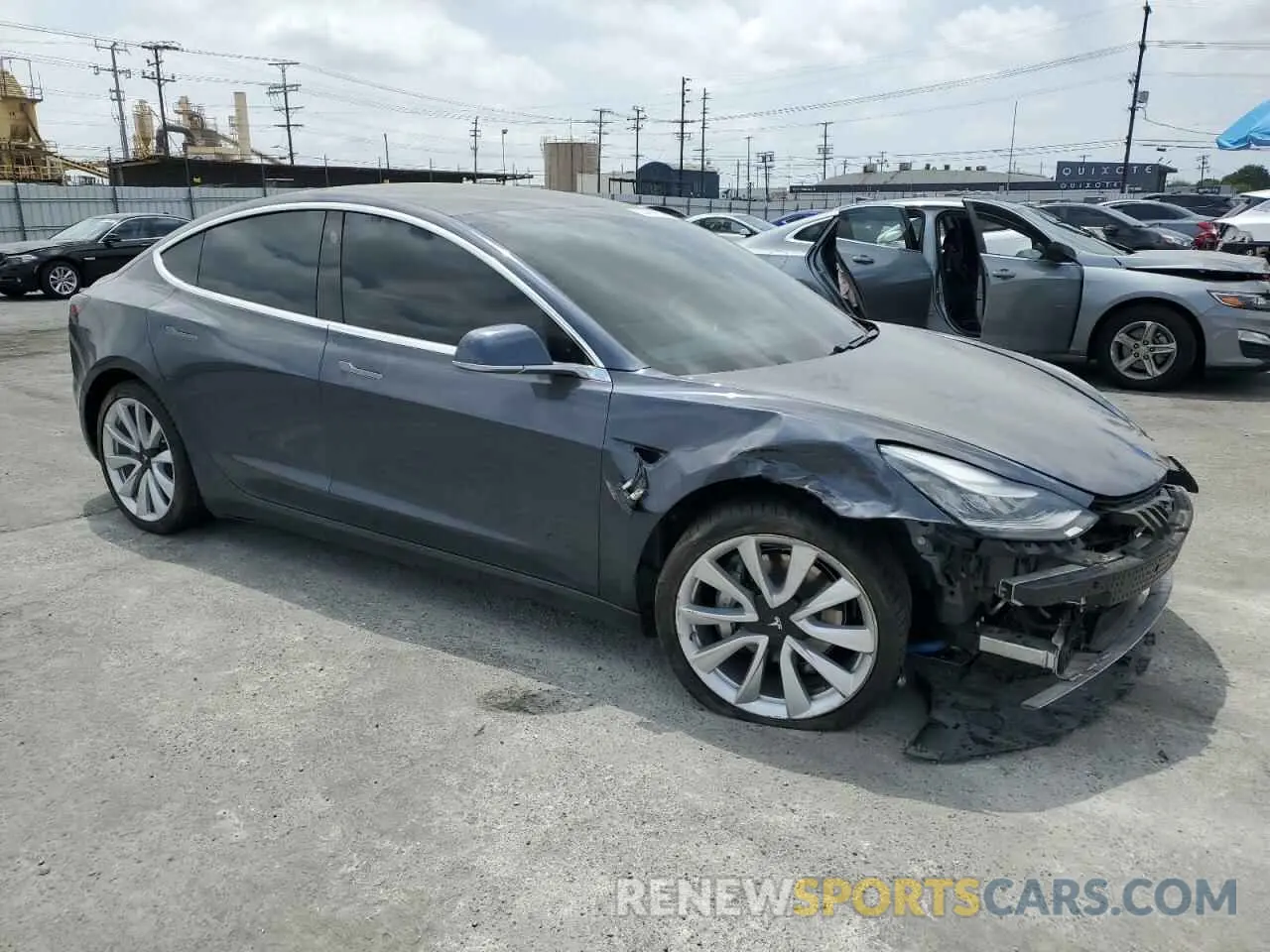4 Photograph of a damaged car 5YJ3E1EB4KF437020 TESLA MODEL 3 2019