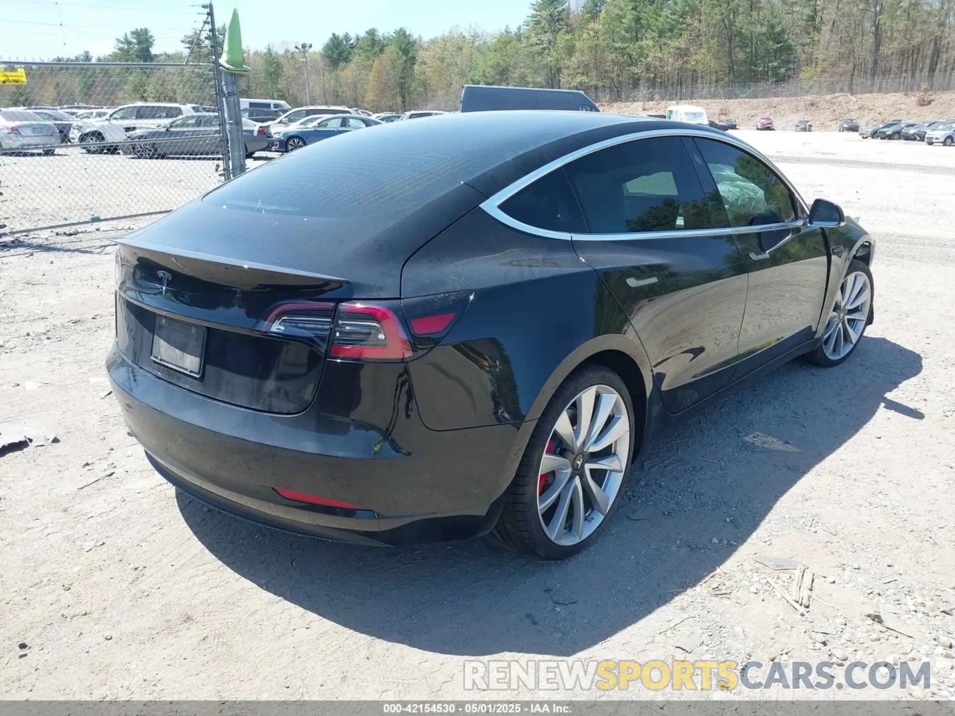 4 Photograph of a damaged car 5YJ3E1EB4KF438846 TESLA MODEL 3 2019
