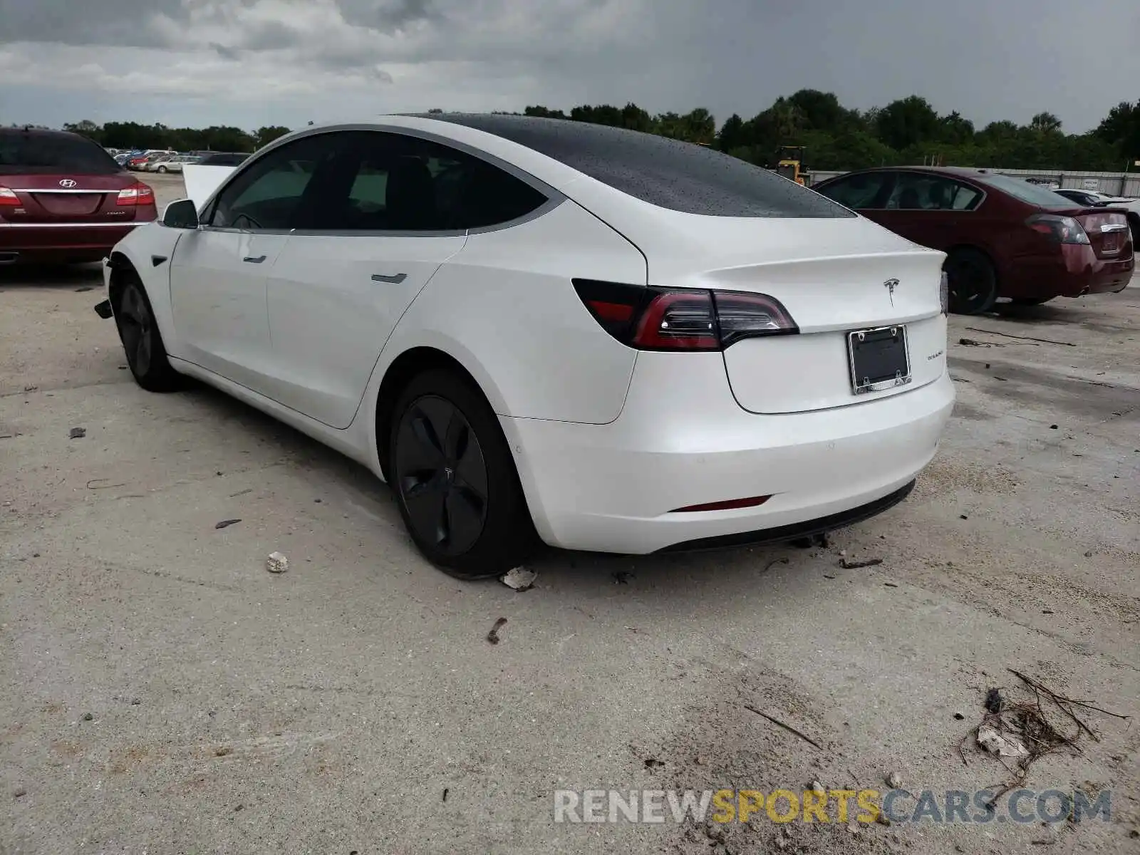 3 Photograph of a damaged car 5YJ3E1EB4KF441875 TESLA MODEL 3 2019