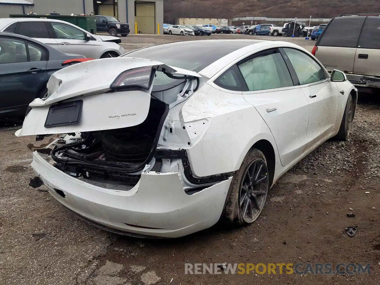 4 Photograph of a damaged car 5YJ3E1EB4KF510614 TESLA MODEL 3 2019