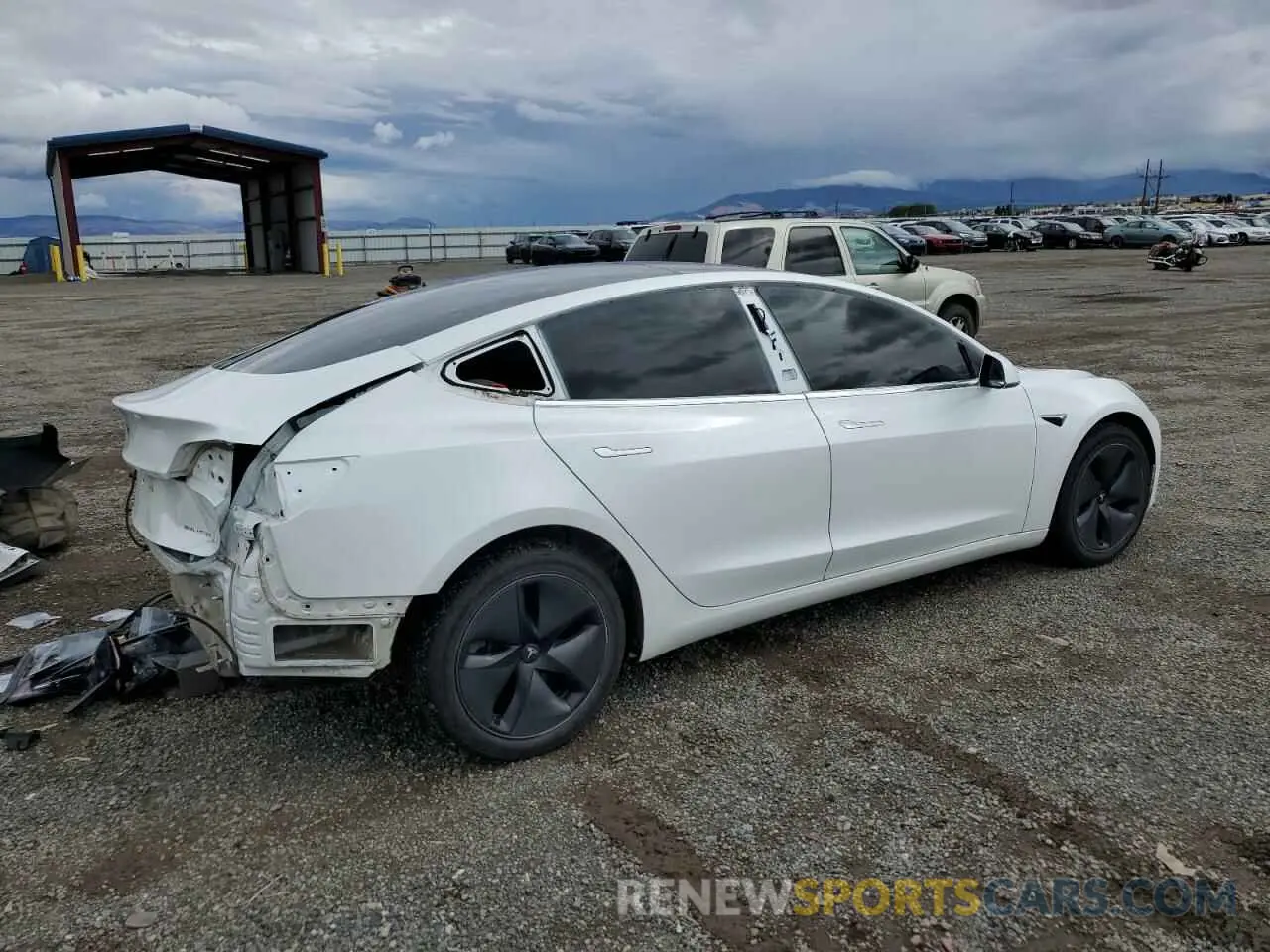 3 Photograph of a damaged car 5YJ3E1EB5KF191580 TESLA MODEL 3 2019