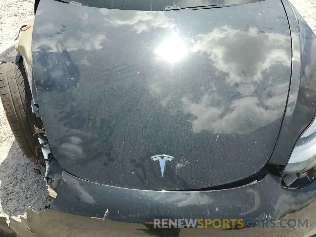 11 Photograph of a damaged car 5YJ3E1EB5KF199078 TESLA MODEL 3 2019