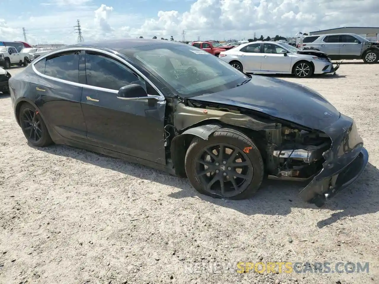 4 Photograph of a damaged car 5YJ3E1EB5KF199078 TESLA MODEL 3 2019