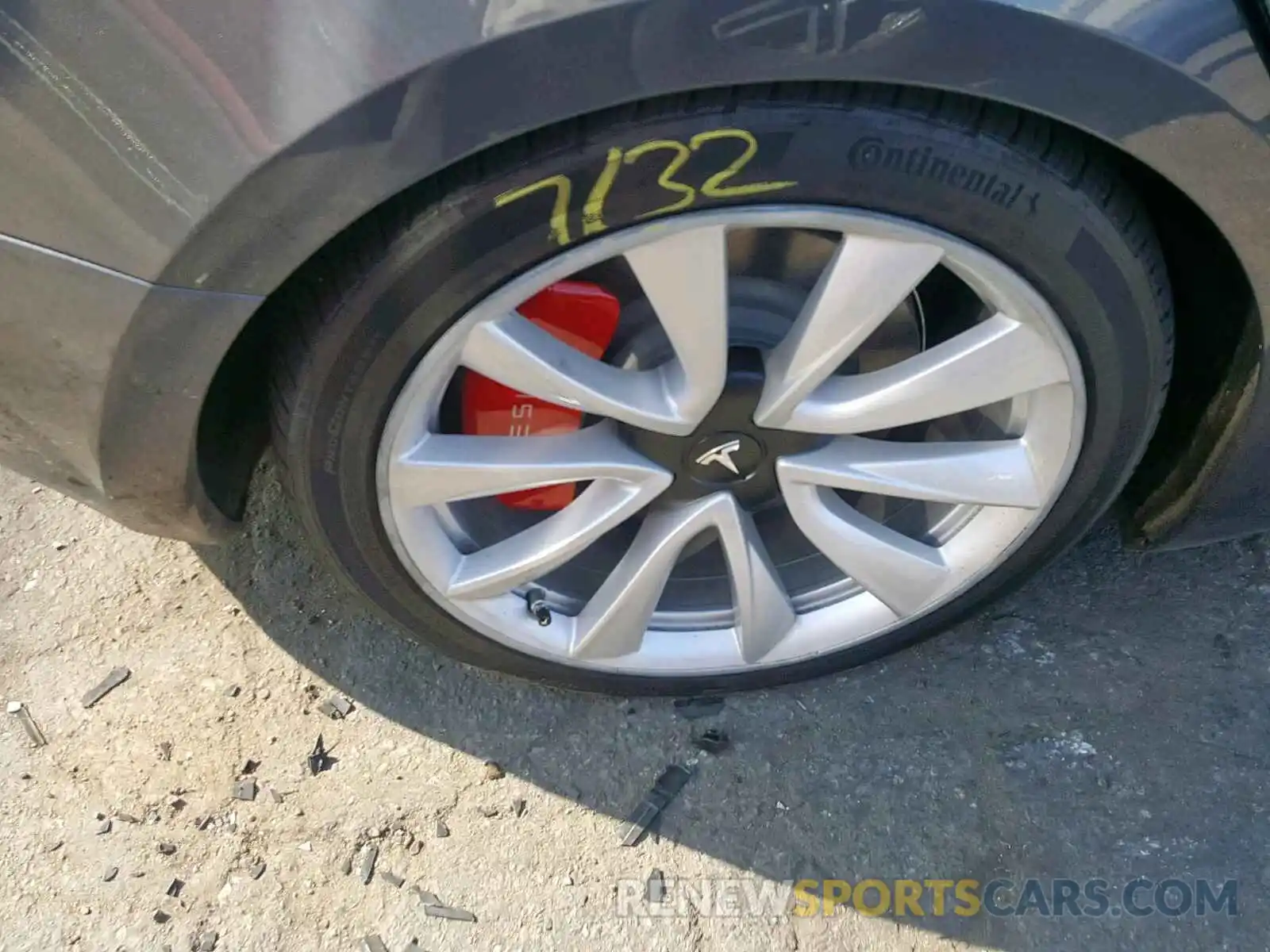 9 Photograph of a damaged car 5YJ3E1EB5KF205929 TESLA MODEL 3 2019