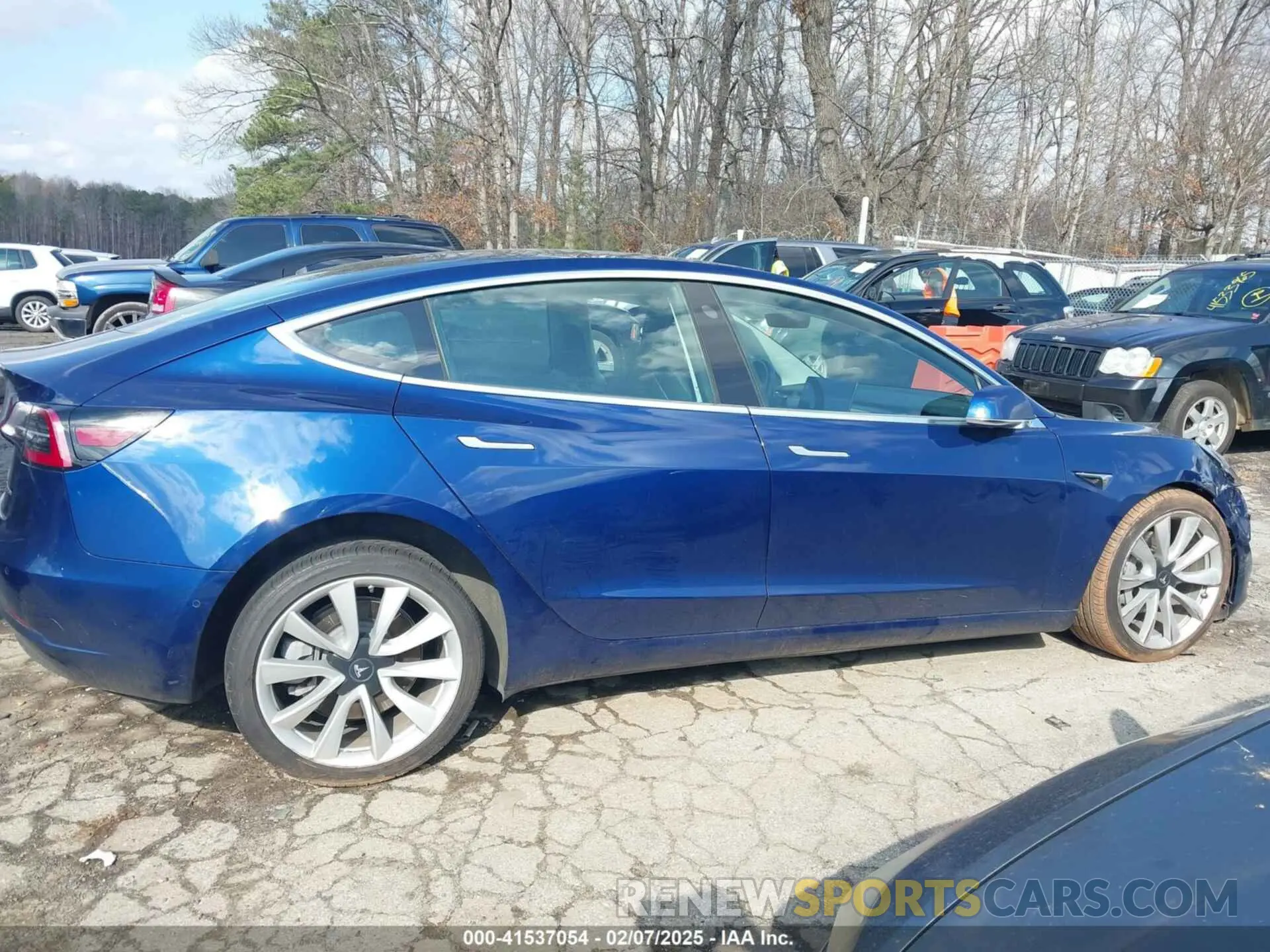 12 Photograph of a damaged car 5YJ3E1EB5KF365471 TESLA MODEL 3 2019