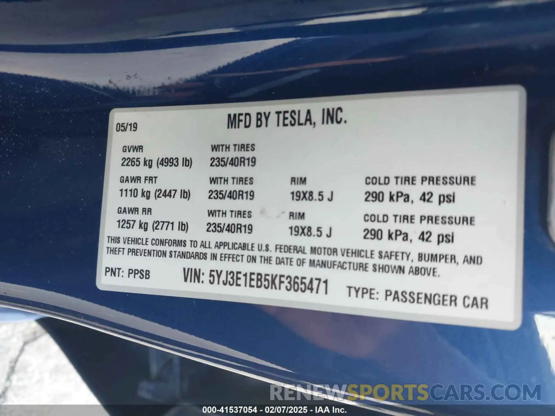 9 Photograph of a damaged car 5YJ3E1EB5KF365471 TESLA MODEL 3 2019