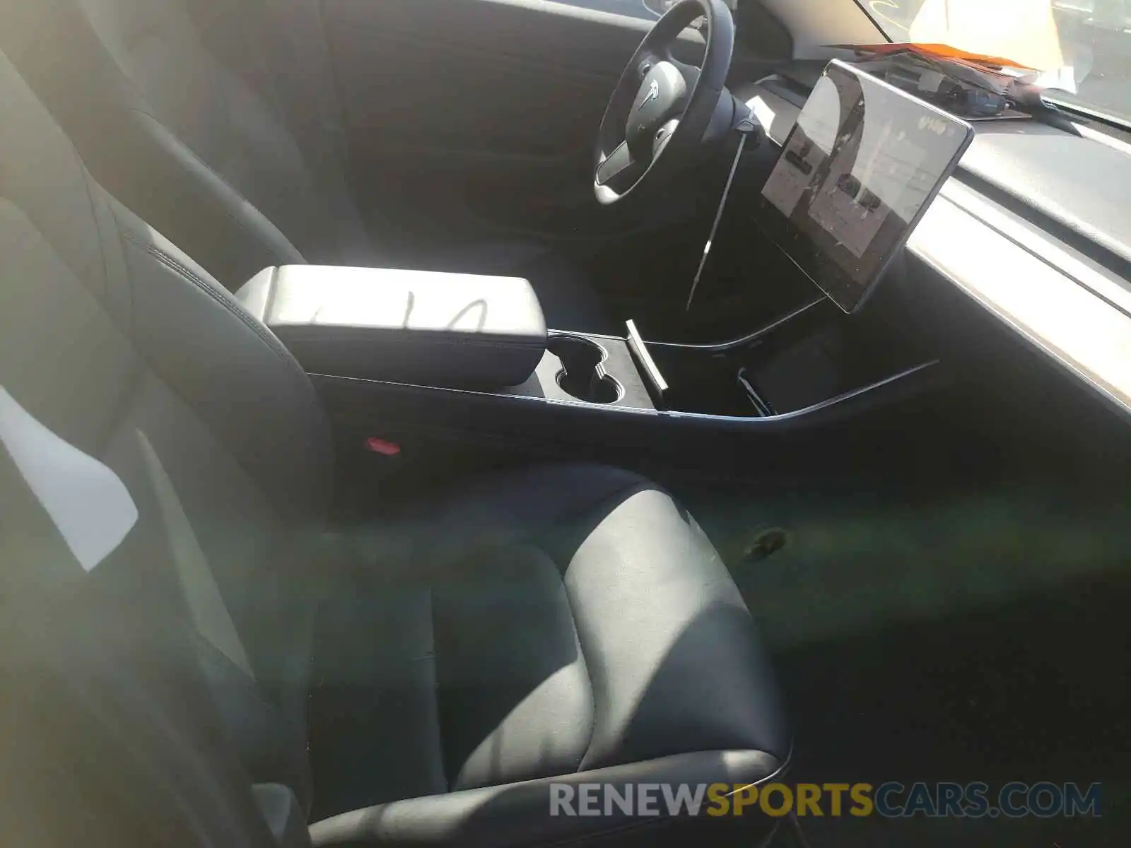 5 Photograph of a damaged car 5YJ3E1EB5KF388880 TESLA MODEL 3 2019