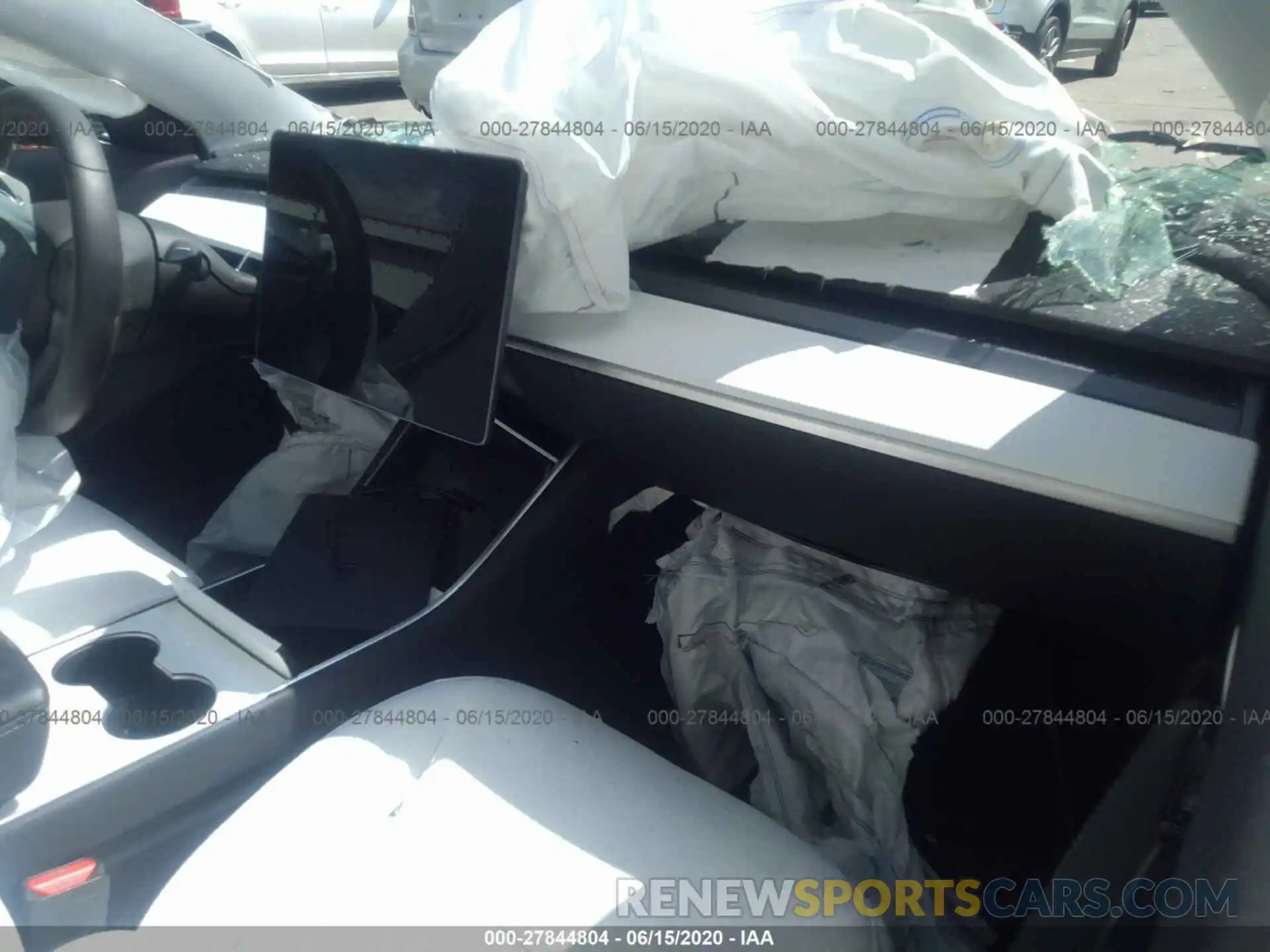 5 Photograph of a damaged car 5YJ3E1EB5KF391651 TESLA MODEL 3 2019