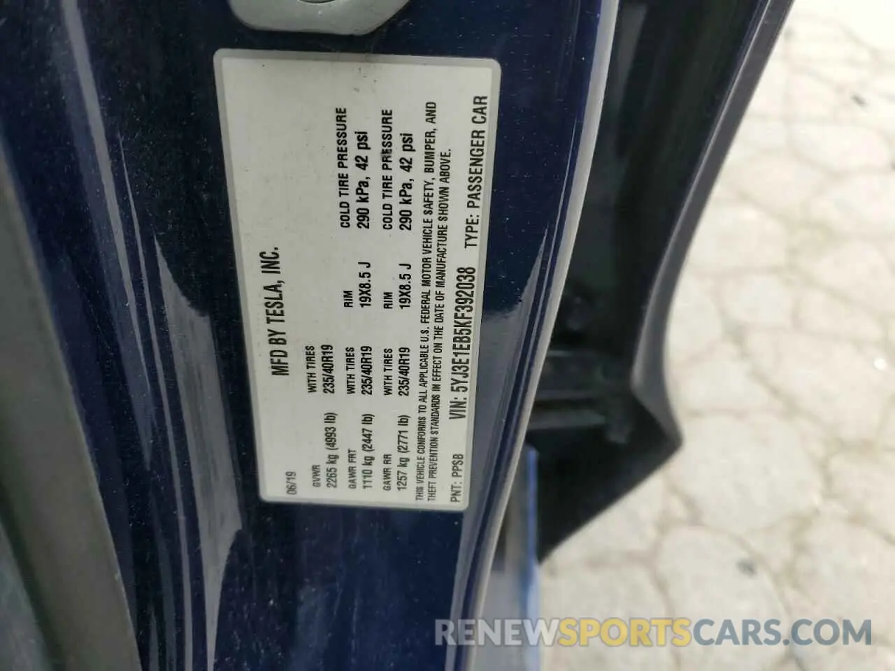 13 Photograph of a damaged car 5YJ3E1EB5KF392038 TESLA MODEL 3 2019