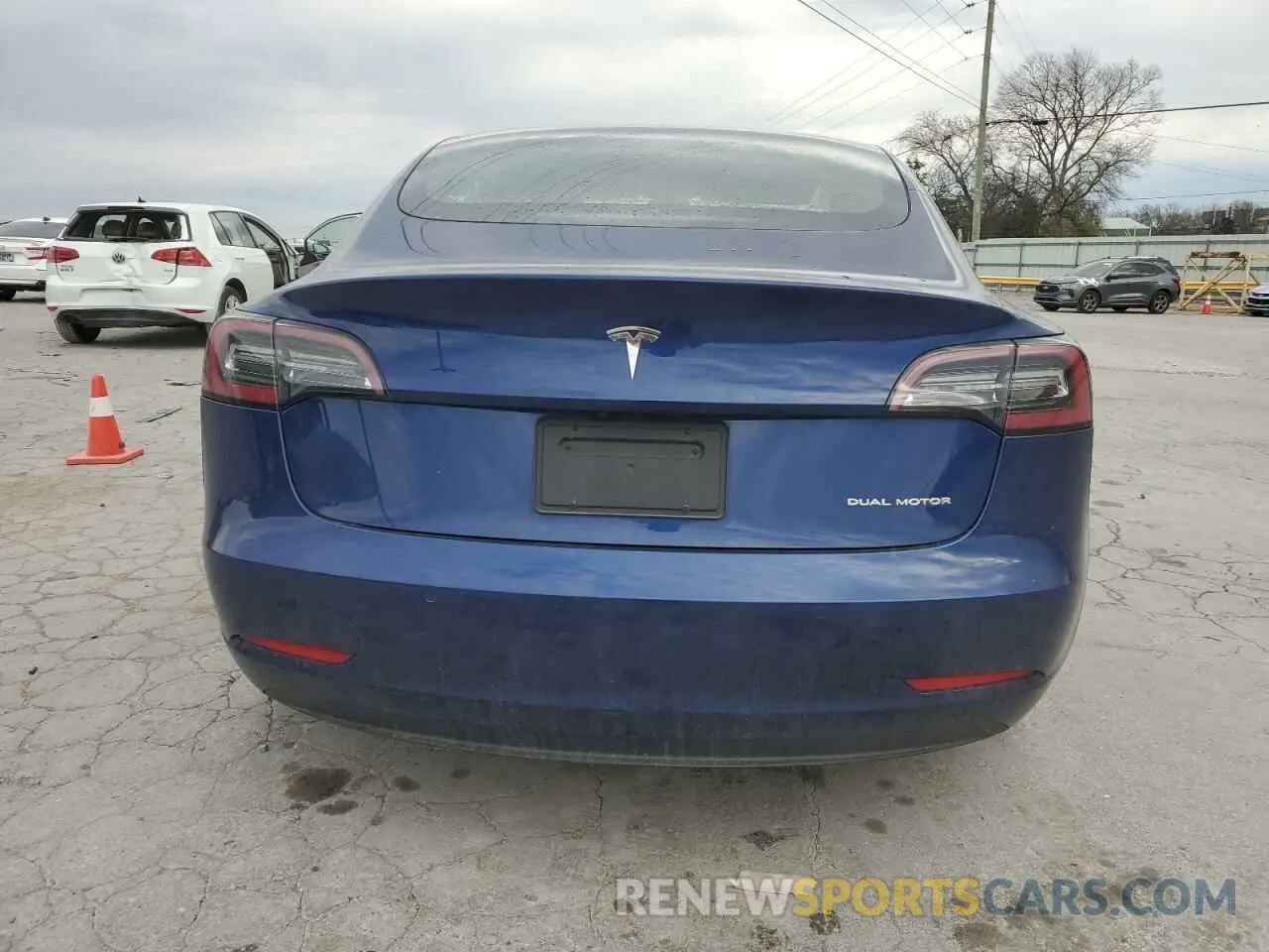 6 Photograph of a damaged car 5YJ3E1EB5KF392038 TESLA MODEL 3 2019