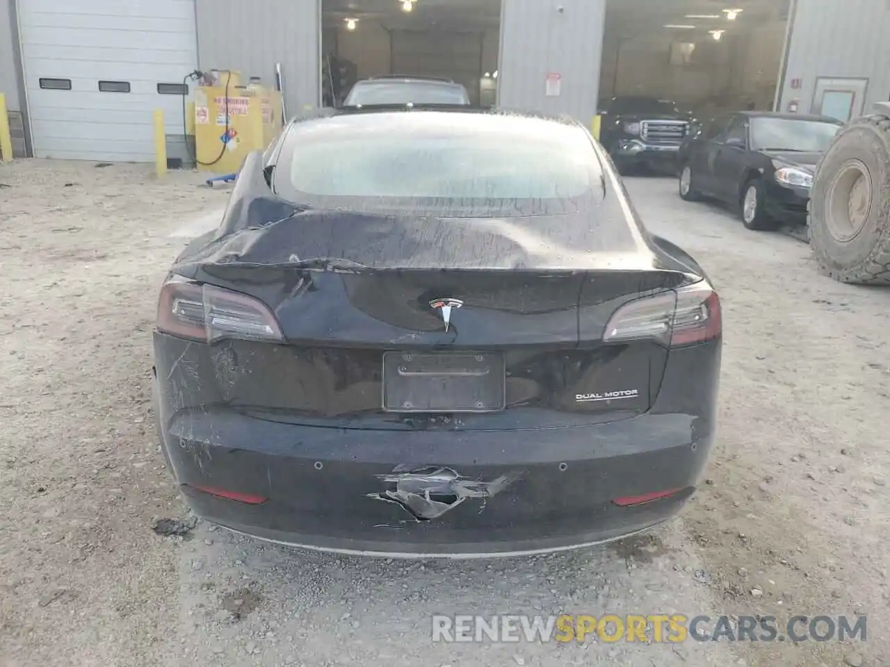 6 Photograph of a damaged car 5YJ3E1EB5KF393271 TESLA MODEL 3 2019