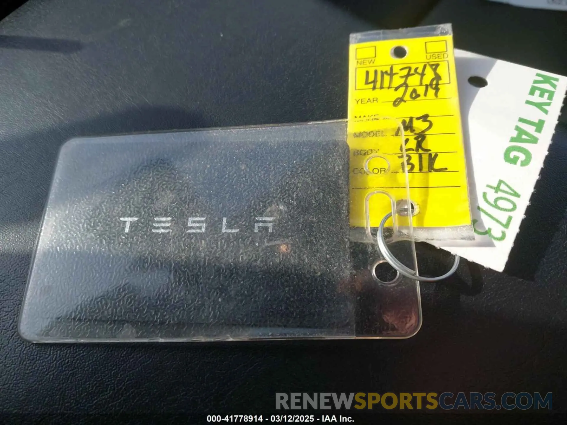 11 Photograph of a damaged car 5YJ3E1EB5KF414748 TESLA MODEL 3 2019