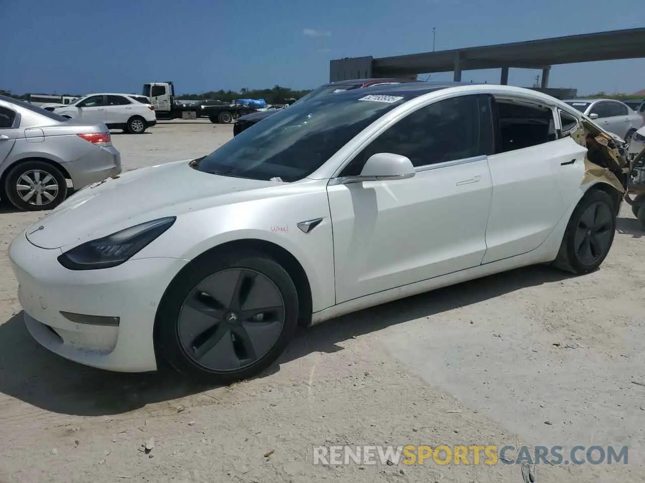 1 Photograph of a damaged car 5YJ3E1EB5KF418329 TESLA MODEL 3 2019