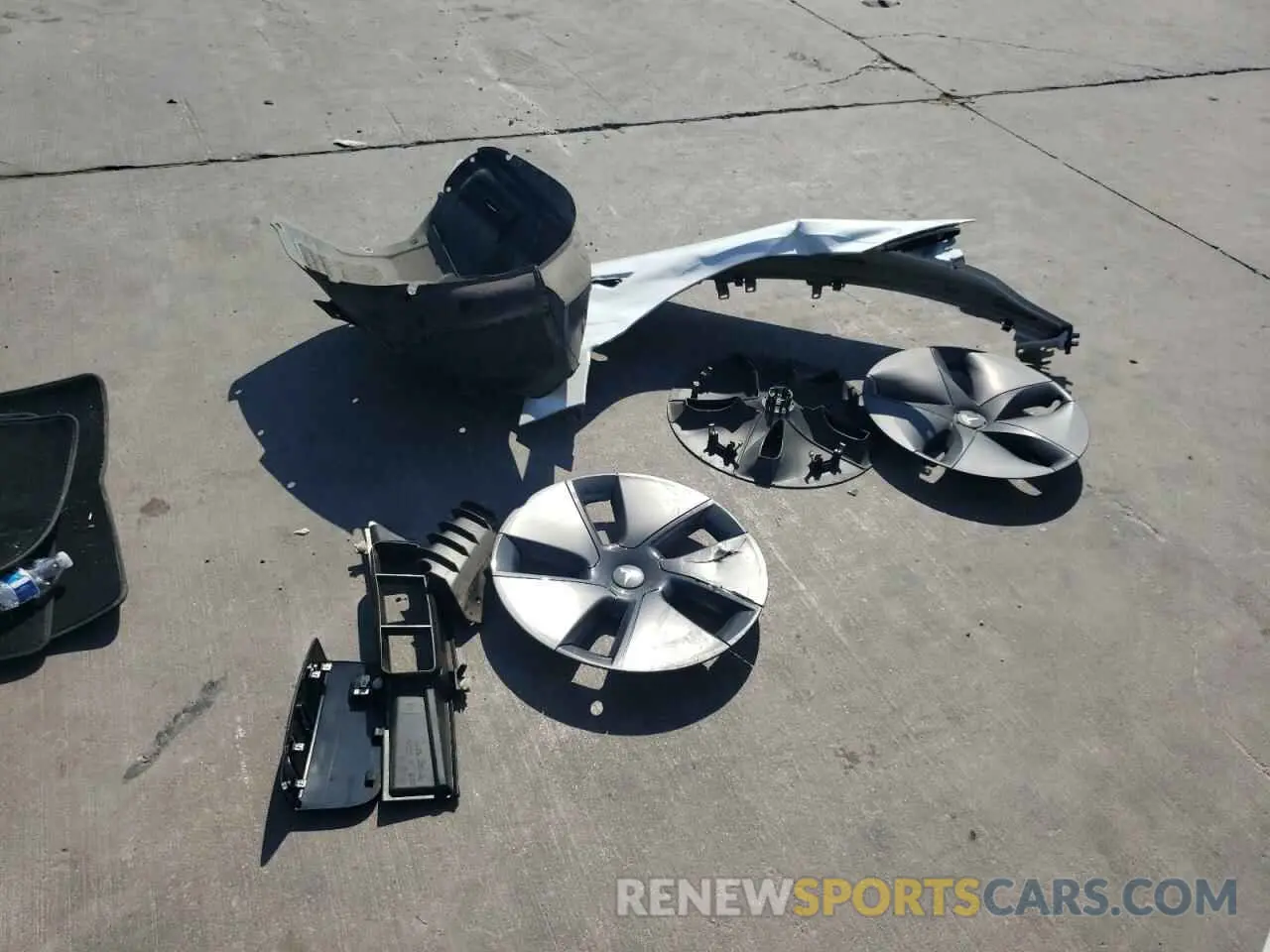 12 Photograph of a damaged car 5YJ3E1EB5KF421554 TESLA MODEL 3 2019