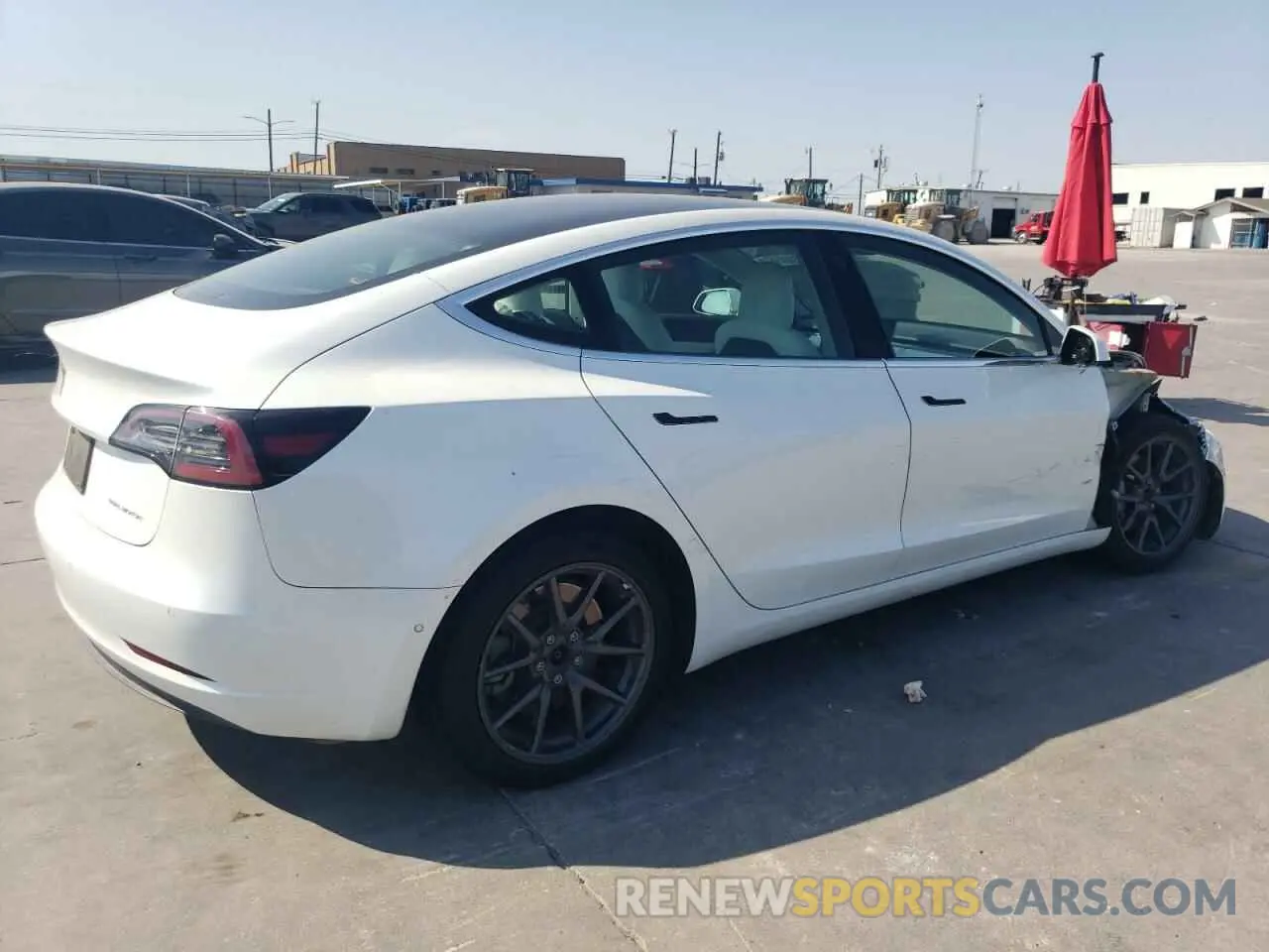 3 Photograph of a damaged car 5YJ3E1EB5KF421554 TESLA MODEL 3 2019