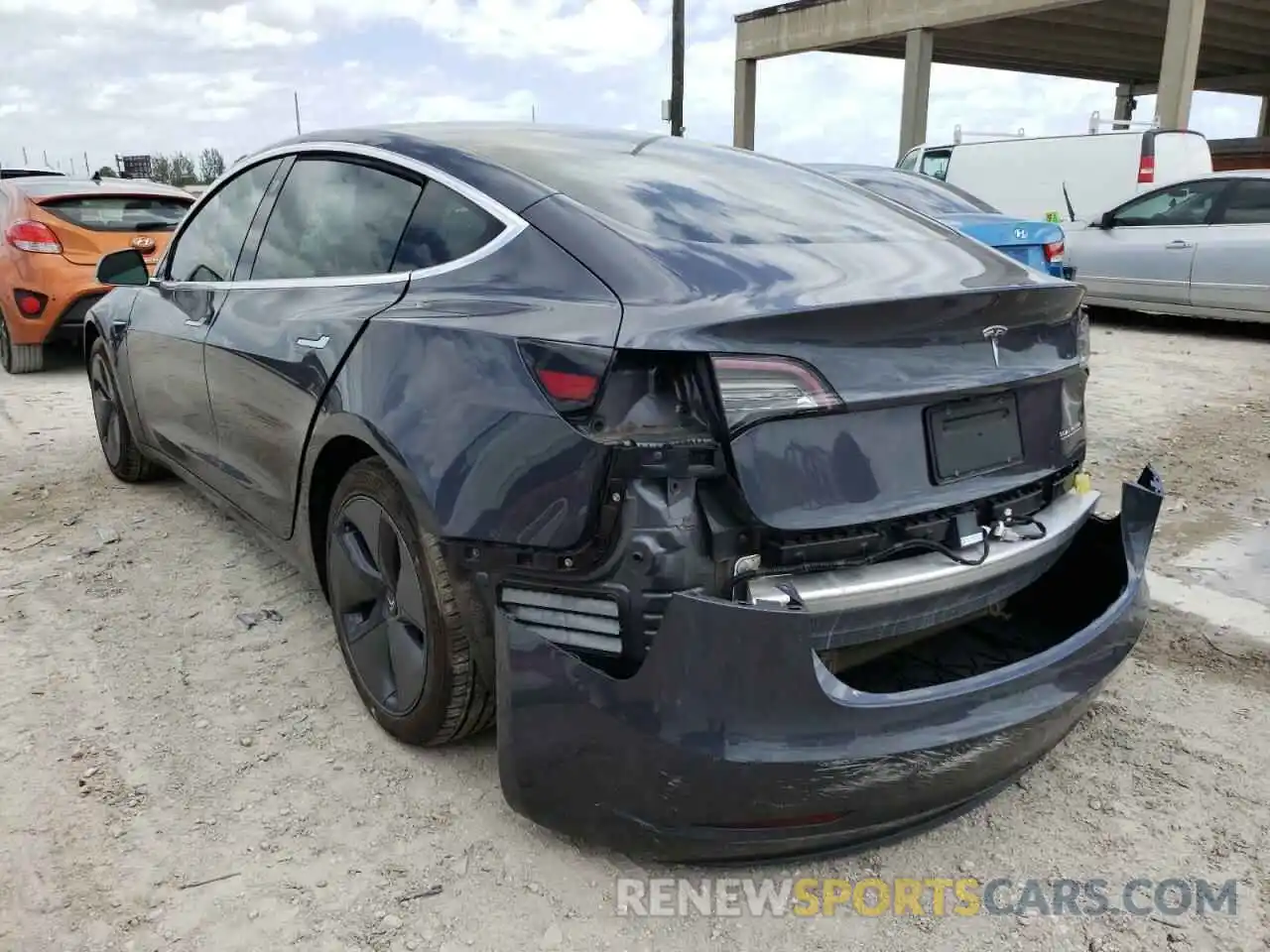 3 Photograph of a damaged car 5YJ3E1EB5KF432814 TESLA MODEL 3 2019