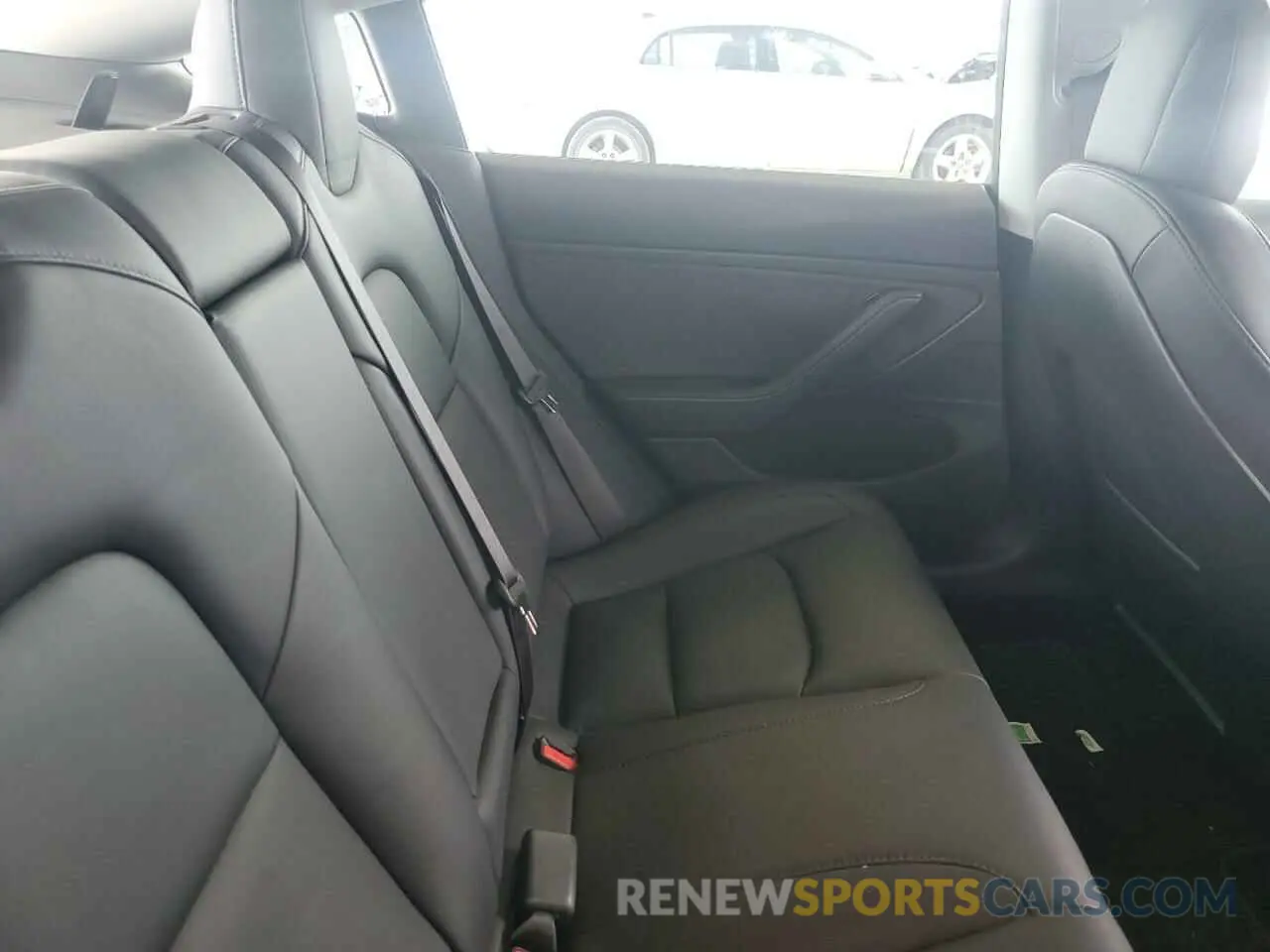 10 Photograph of a damaged car 5YJ3E1EB5KF434594 TESLA MODEL 3 2019
