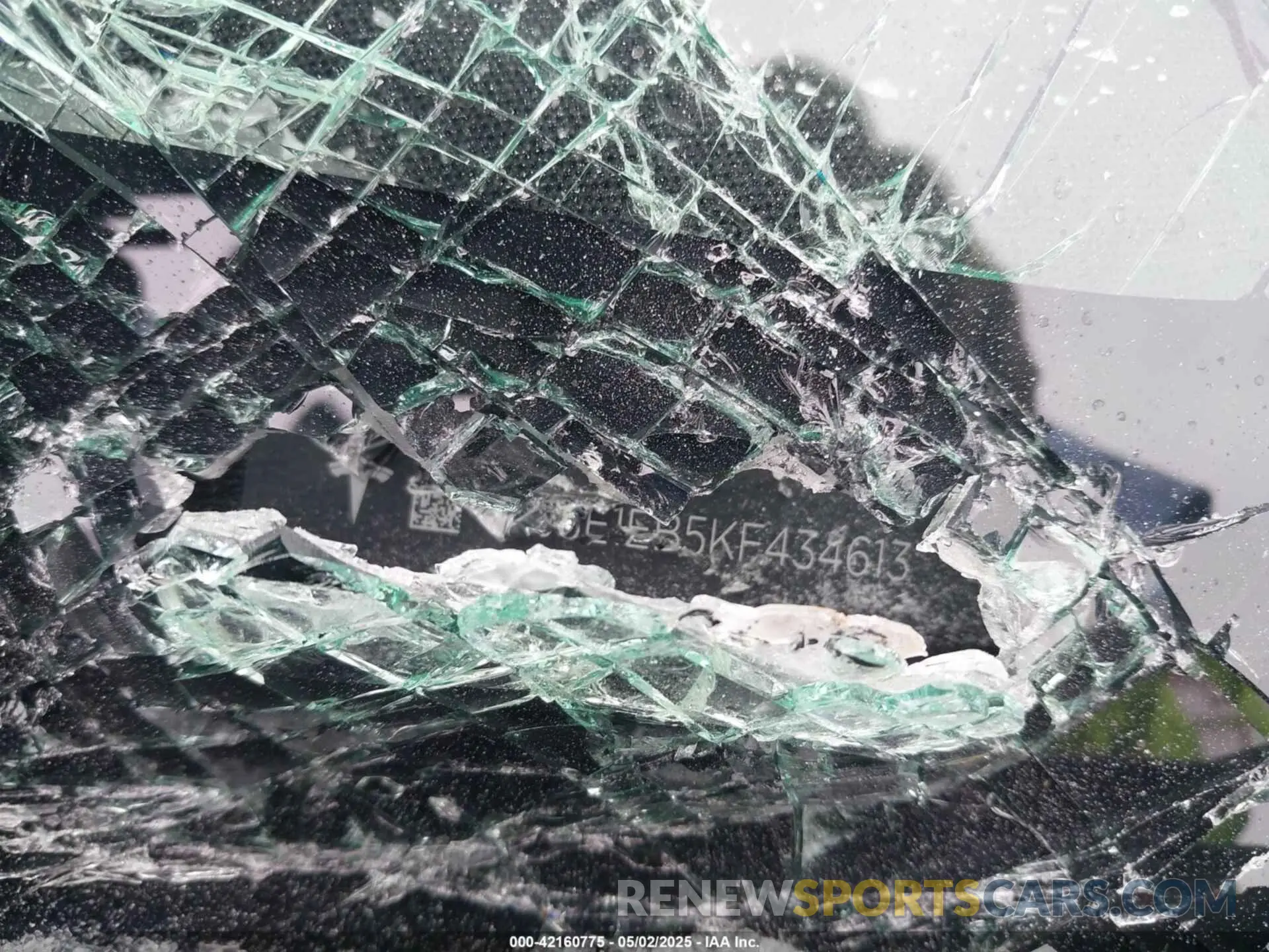 9 Photograph of a damaged car 5YJ3E1EB5KF434613 TESLA MODEL 3 2019