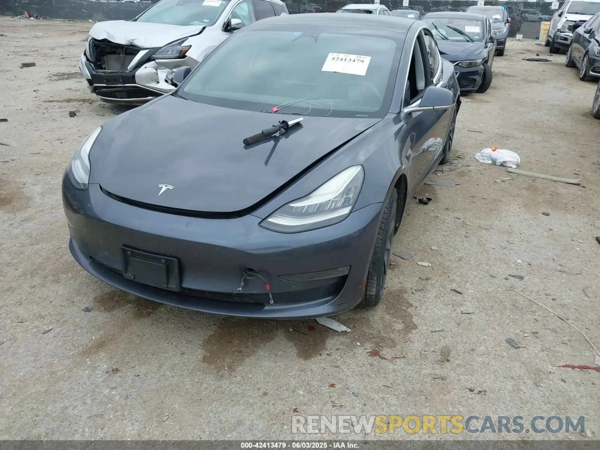 2 Photograph of a damaged car 5YJ3E1EB5KF437575 TESLA MODEL 3 2019