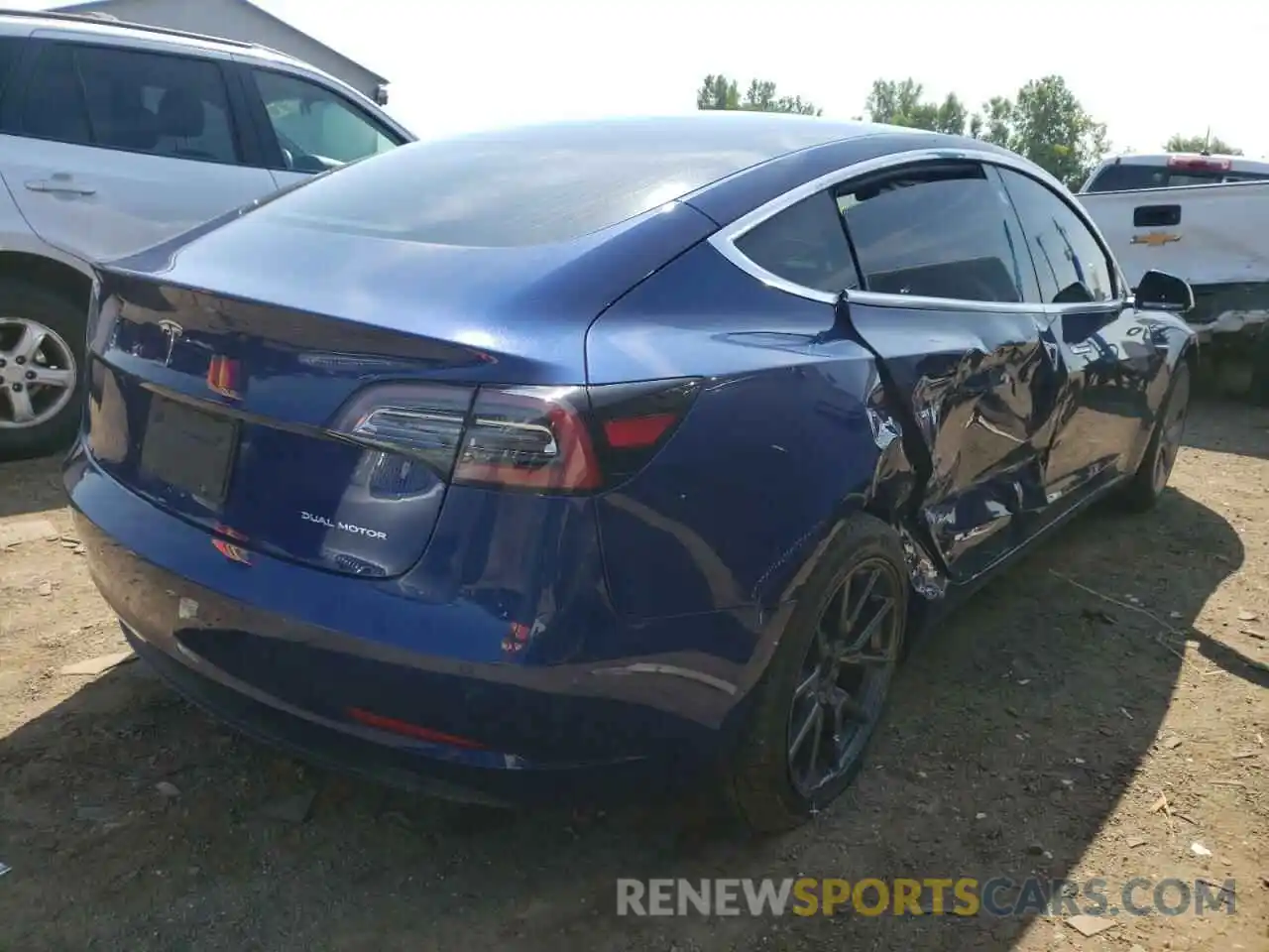 4 Photograph of a damaged car 5YJ3E1EB5KF442159 TESLA MODEL 3 2019