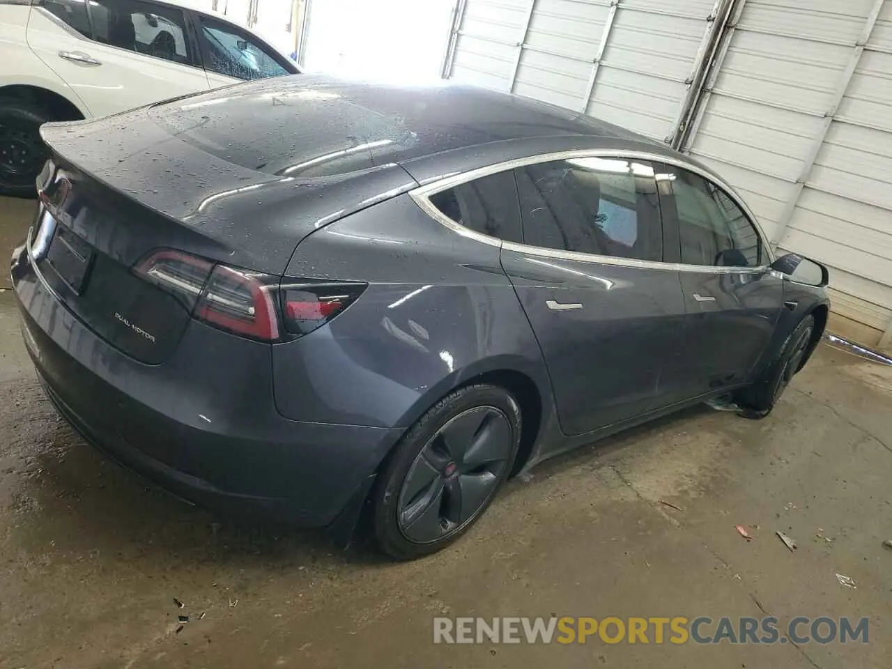 3 Photograph of a damaged car 5YJ3E1EB5KF453064 TESLA MODEL 3 2019