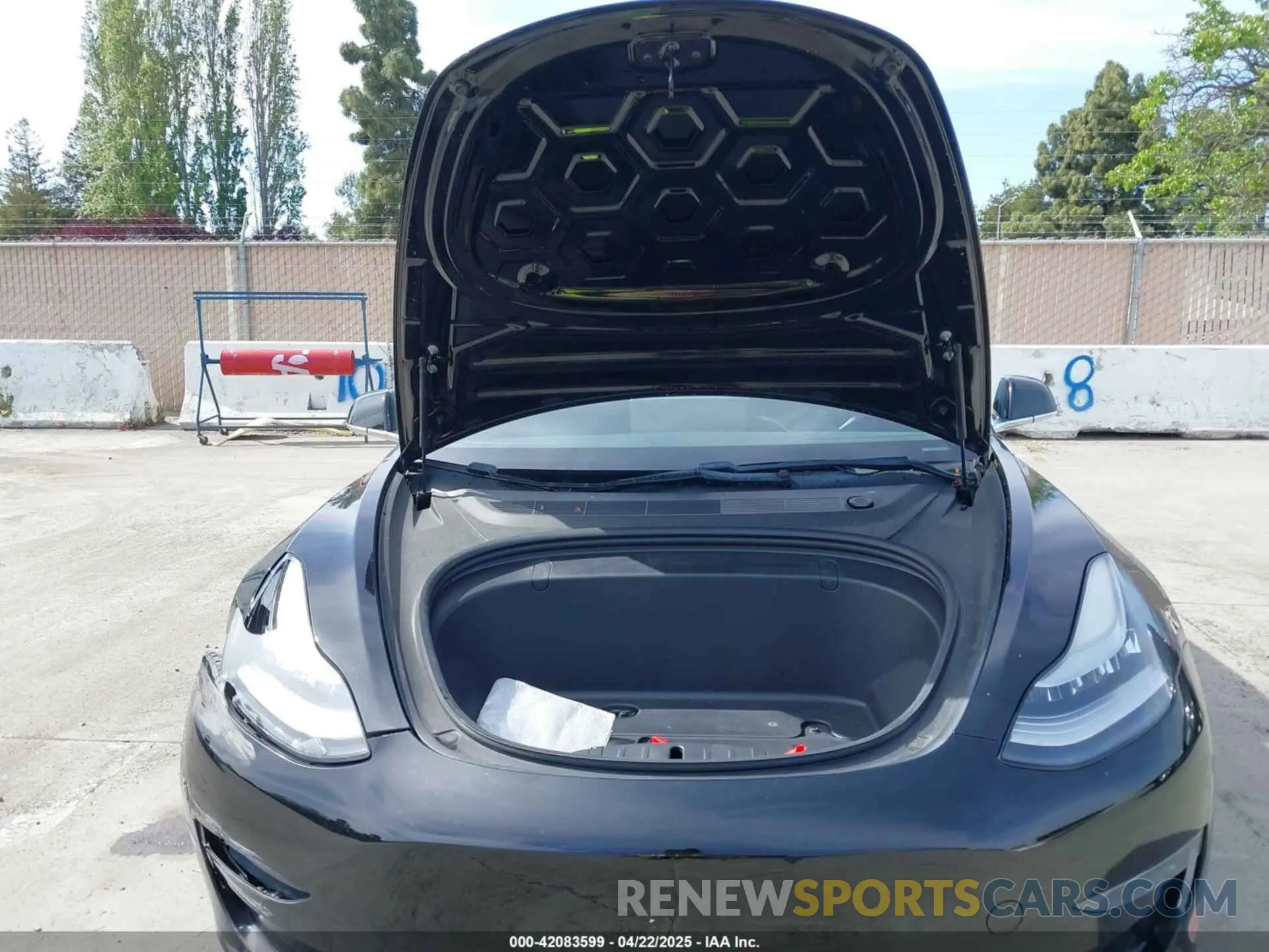 10 Photograph of a damaged car 5YJ3E1EB5KF453422 TESLA MODEL 3 2019
