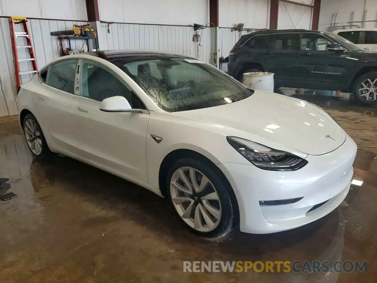 4 Photograph of a damaged car 5YJ3E1EB5KF454117 TESLA MODEL 3 2019
